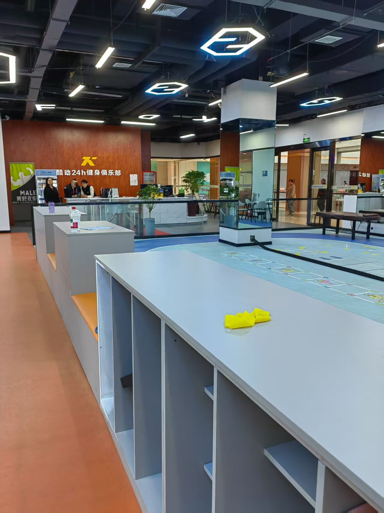 酷动健身24h(爱琴海店)