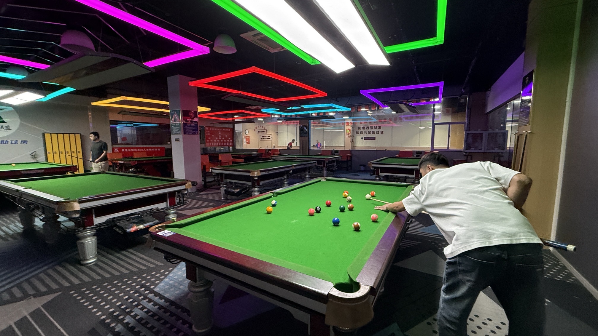 场地封面-麦克24h自助台球