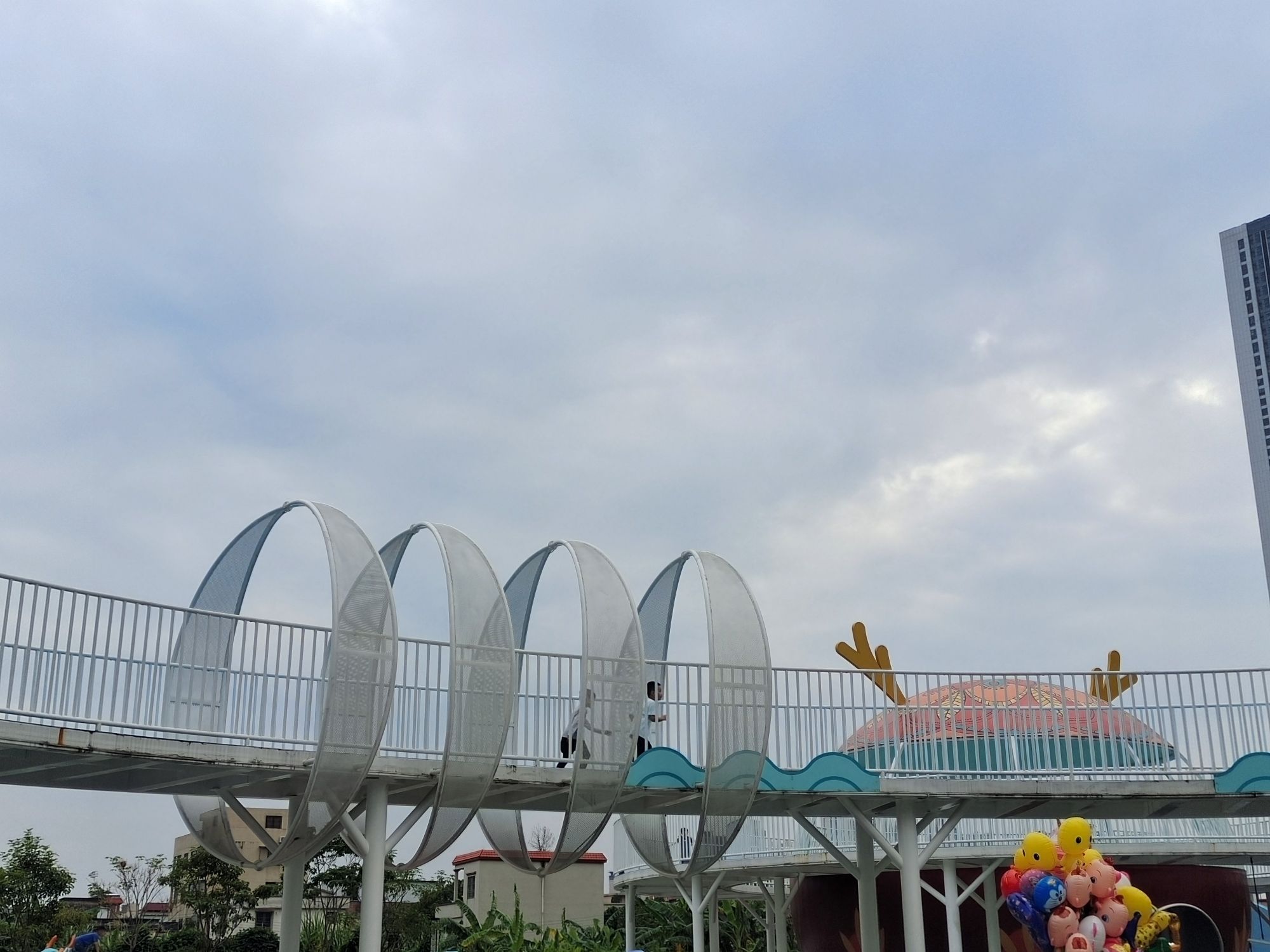 国潮运动公园旅行图片 2