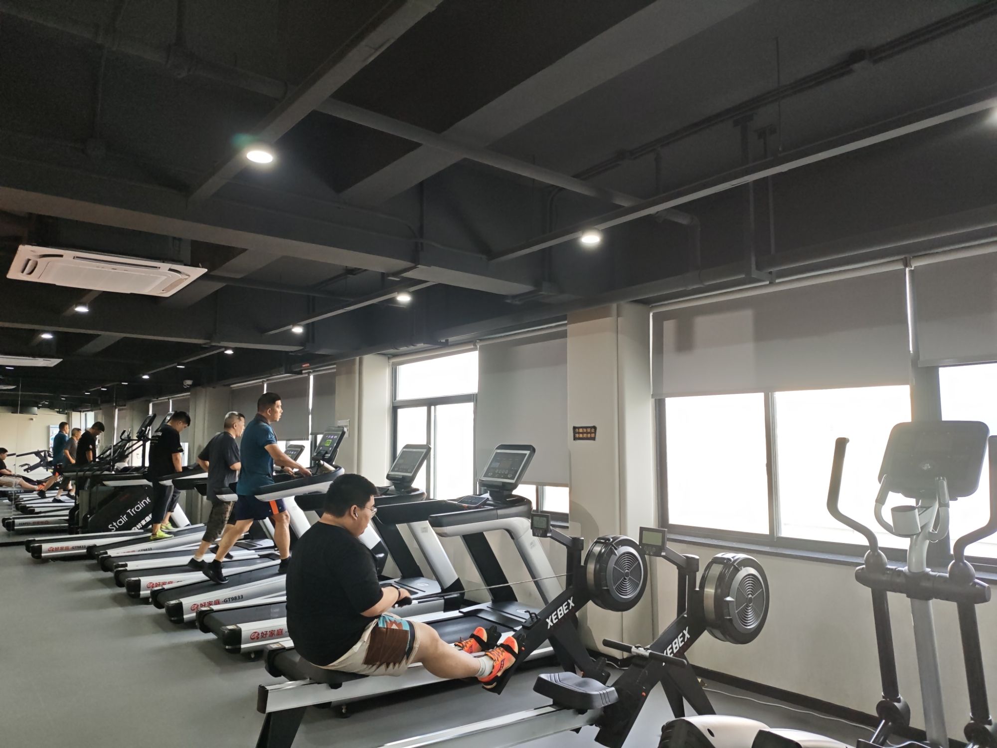 场地封面-共和新路街道社区市民健身中心