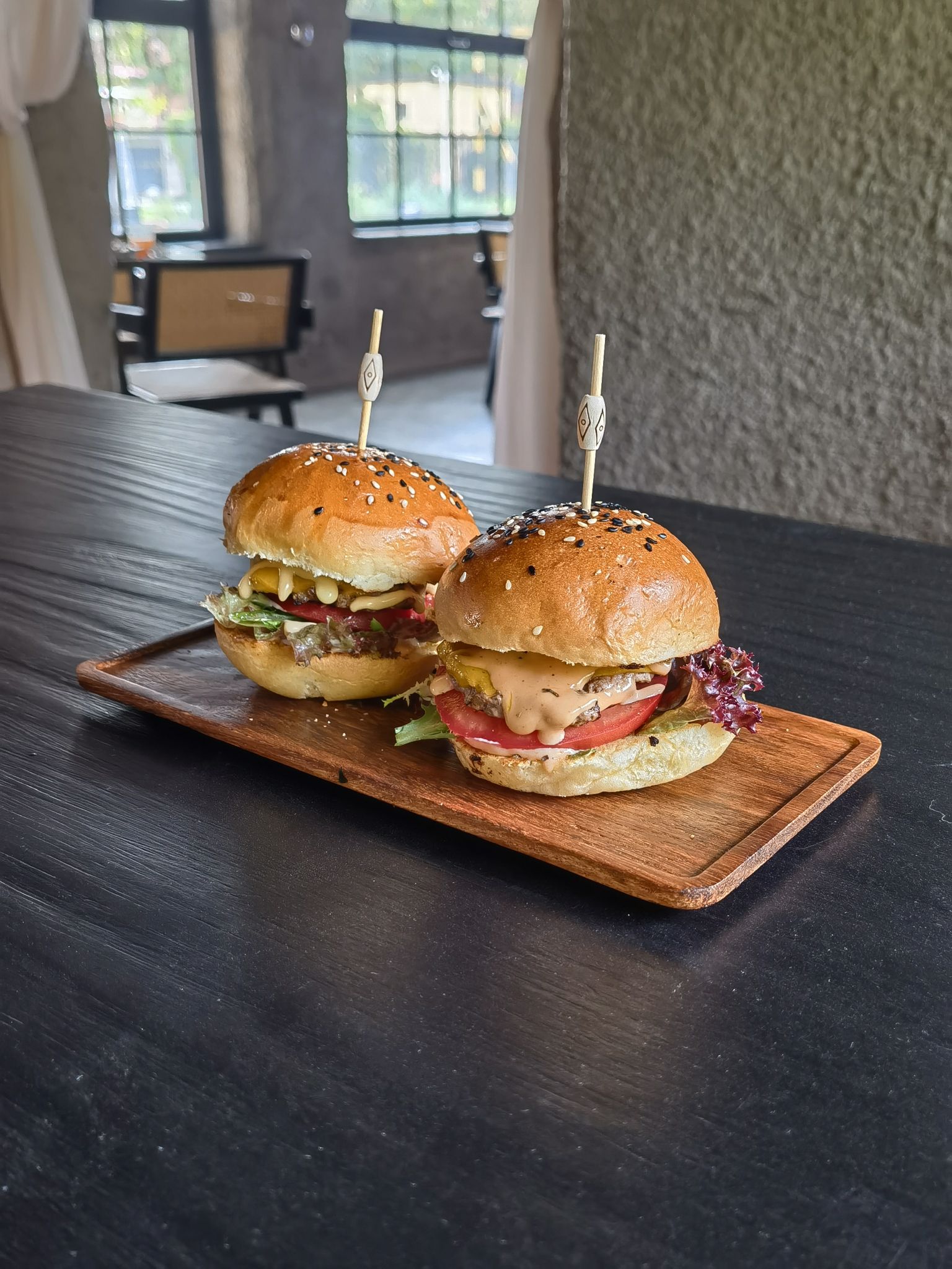 场地封面-OWL CLUB西餐·美式烤肉·咖啡·精酿