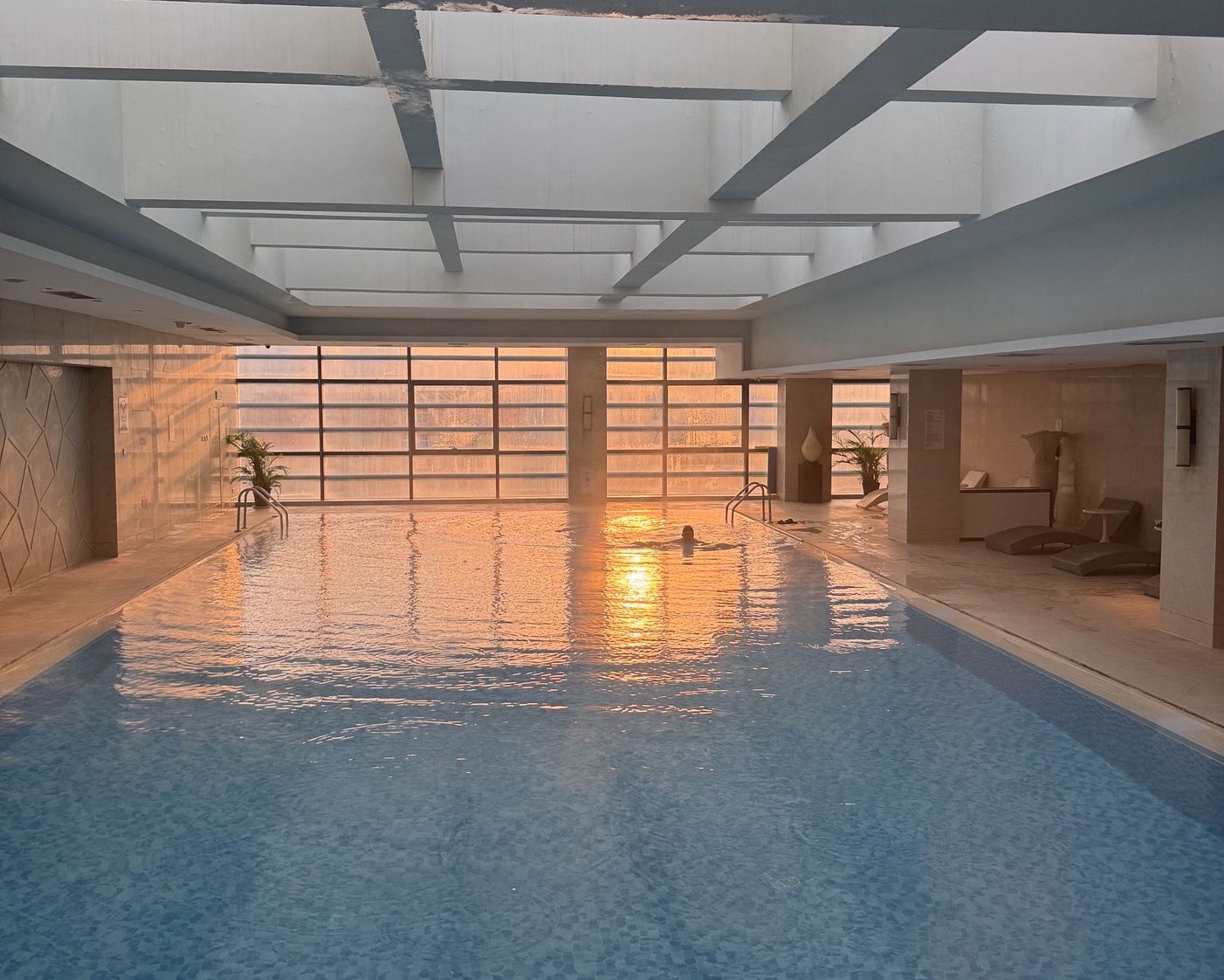 场地封面-西安天骊君廷.斯博特游泳健身中心