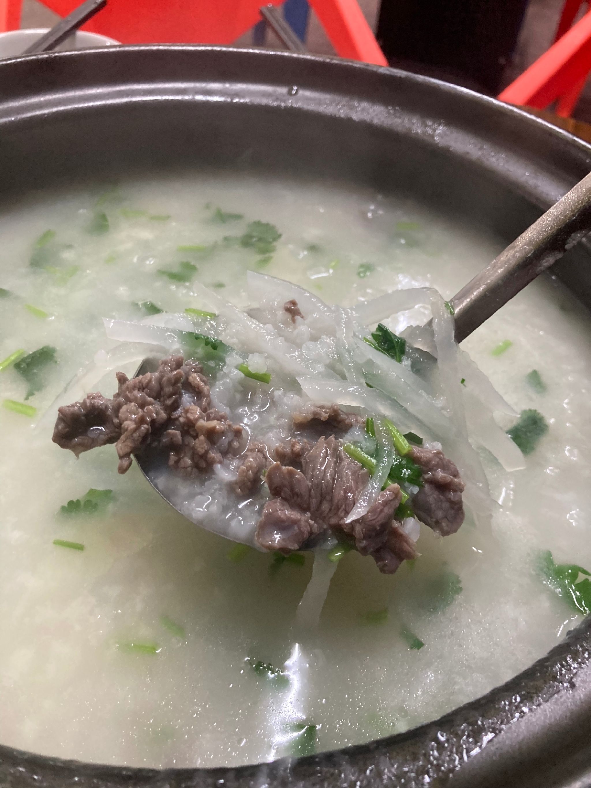 沙龍新鲜猪杂粥