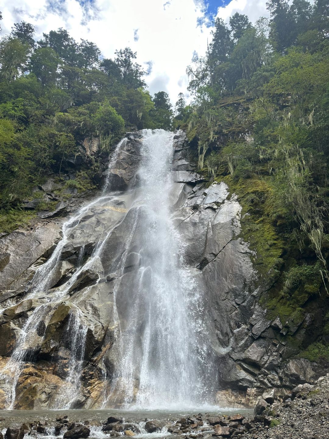 理小路雷神王网红瀑布旅行图片 1