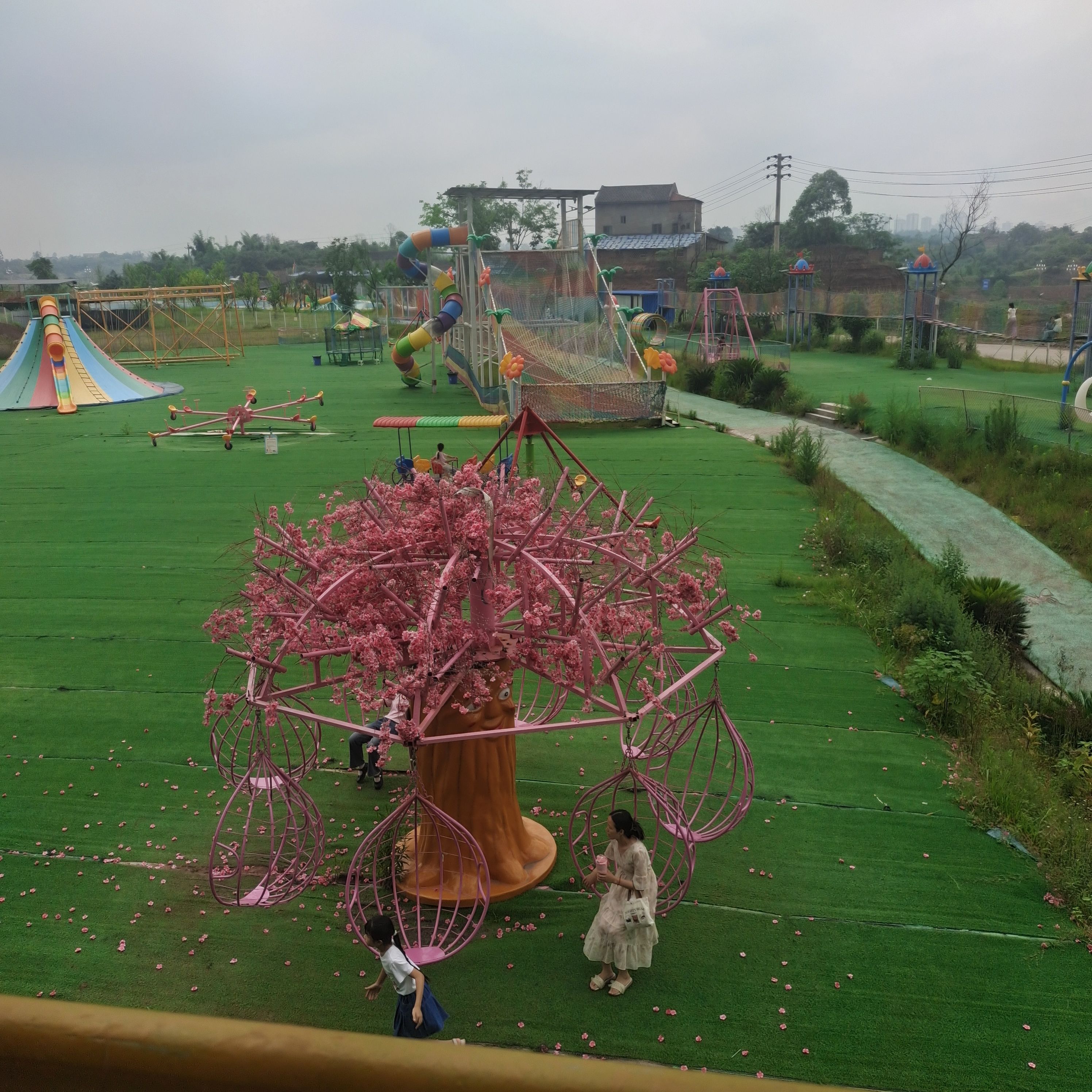 赞萌童亲子乐园