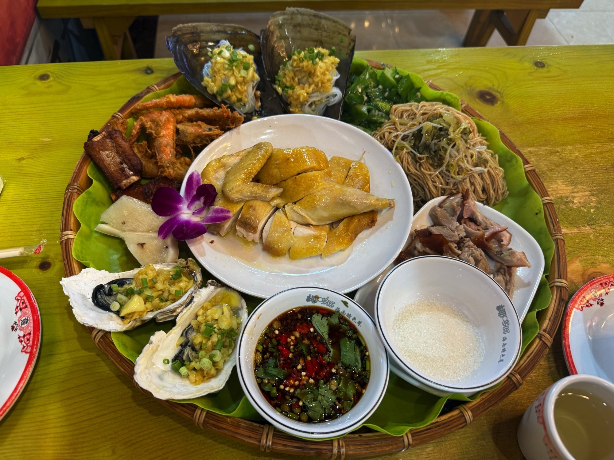 椰哆哆·海鲜·簸箕饭(天涯海角店)