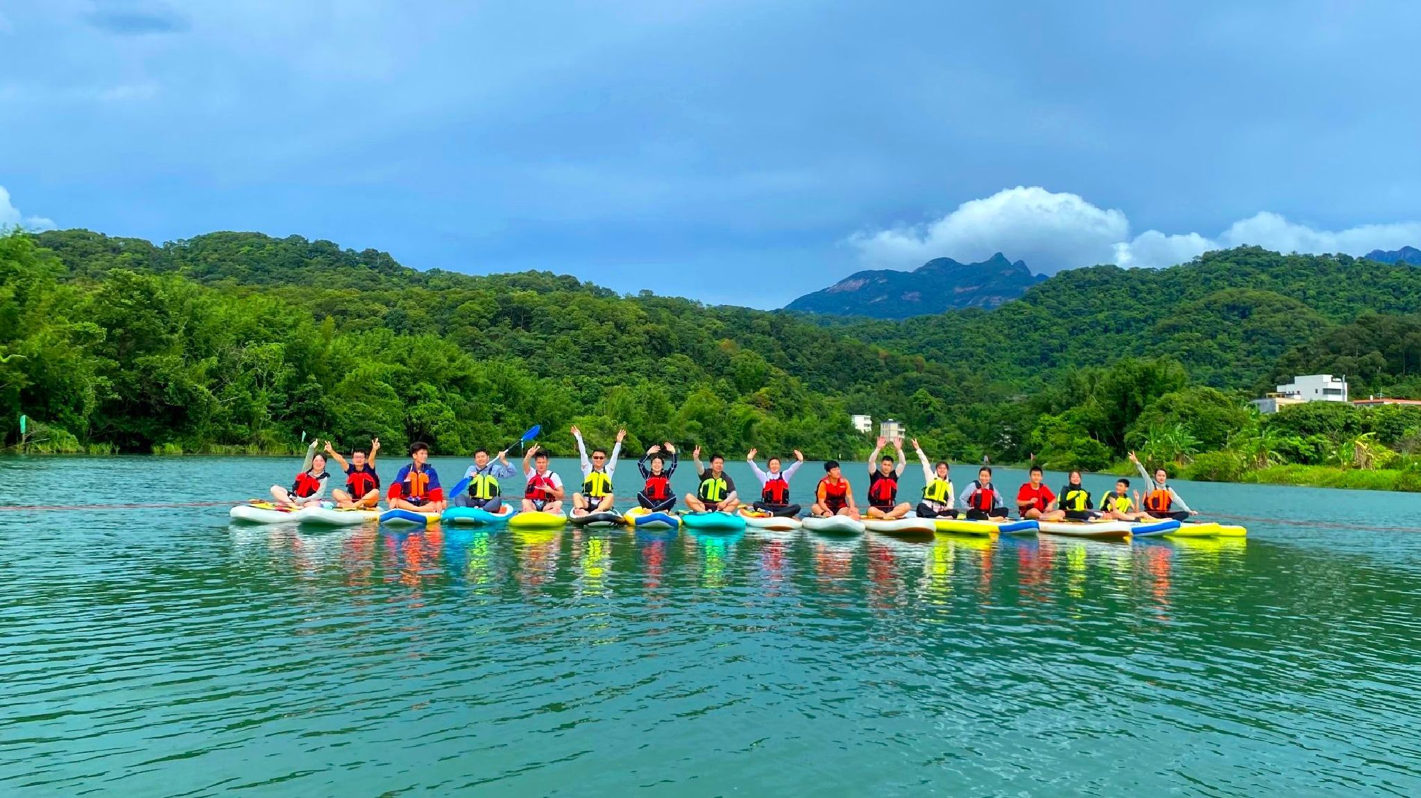 场地封面-跃山水桨板皮划艇休闲营地