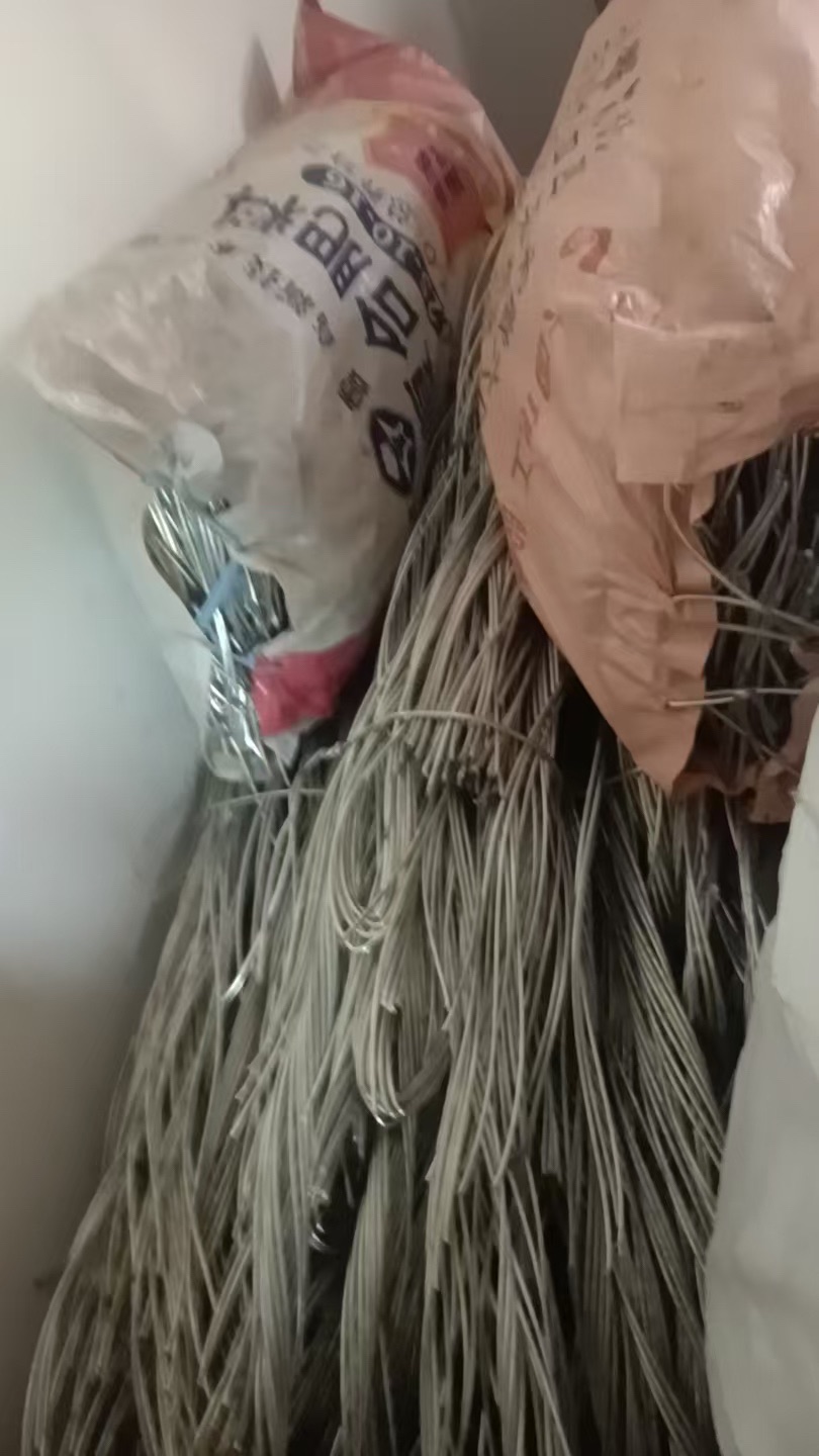 郊区荣军废品回收站