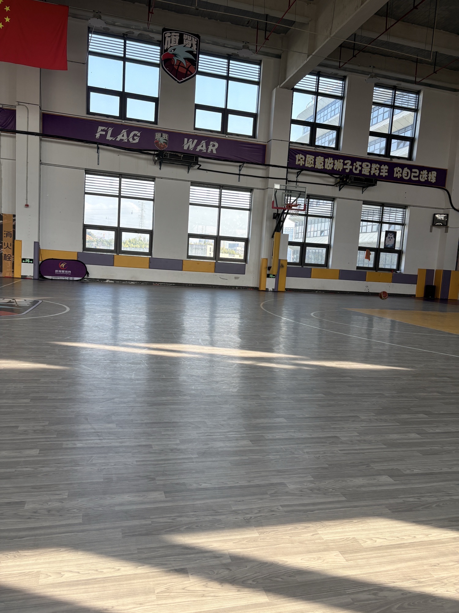 场地封面-旗战室内篮球馆(青山湖店)