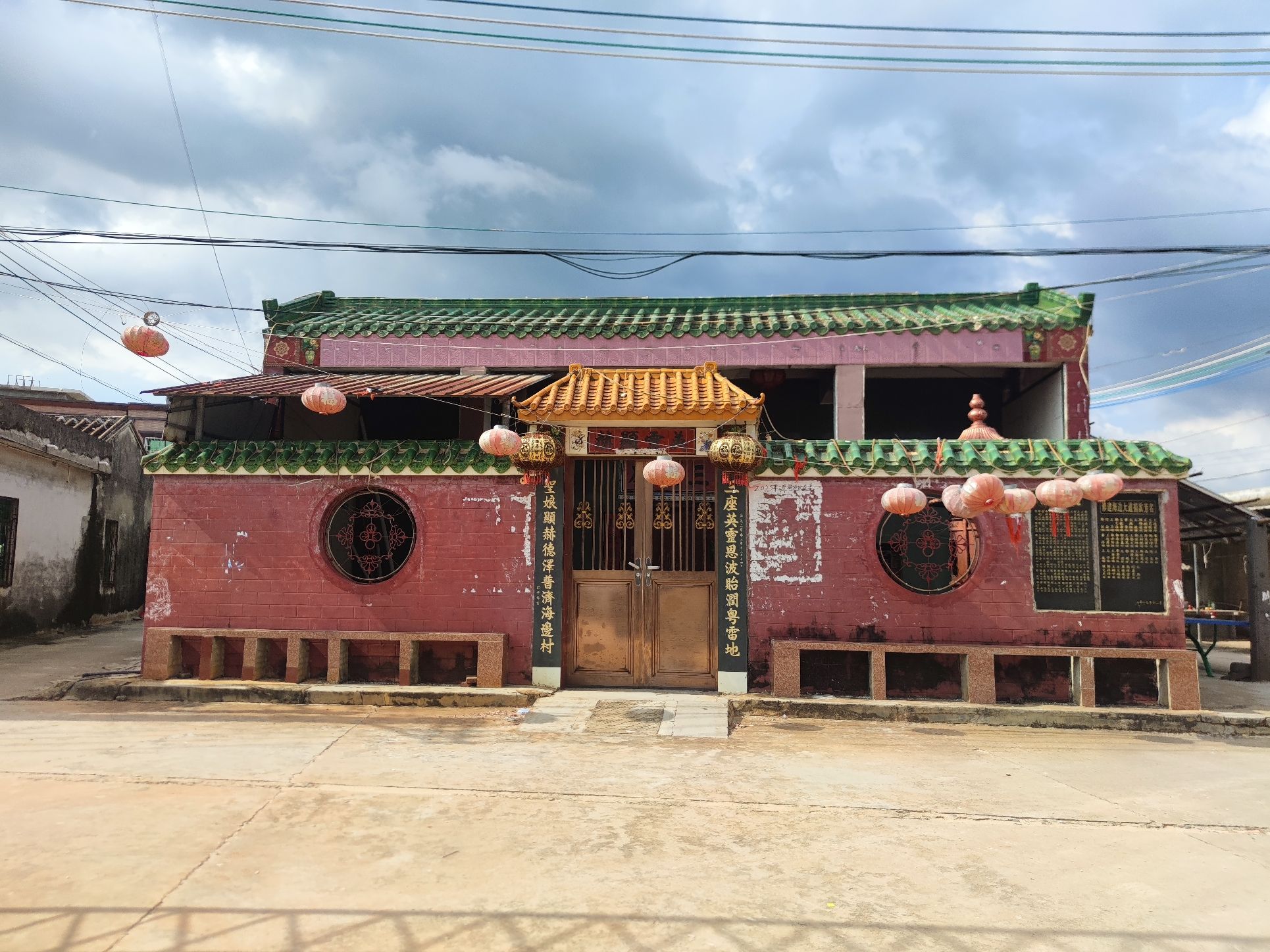 海边妈祖庙实景照片
