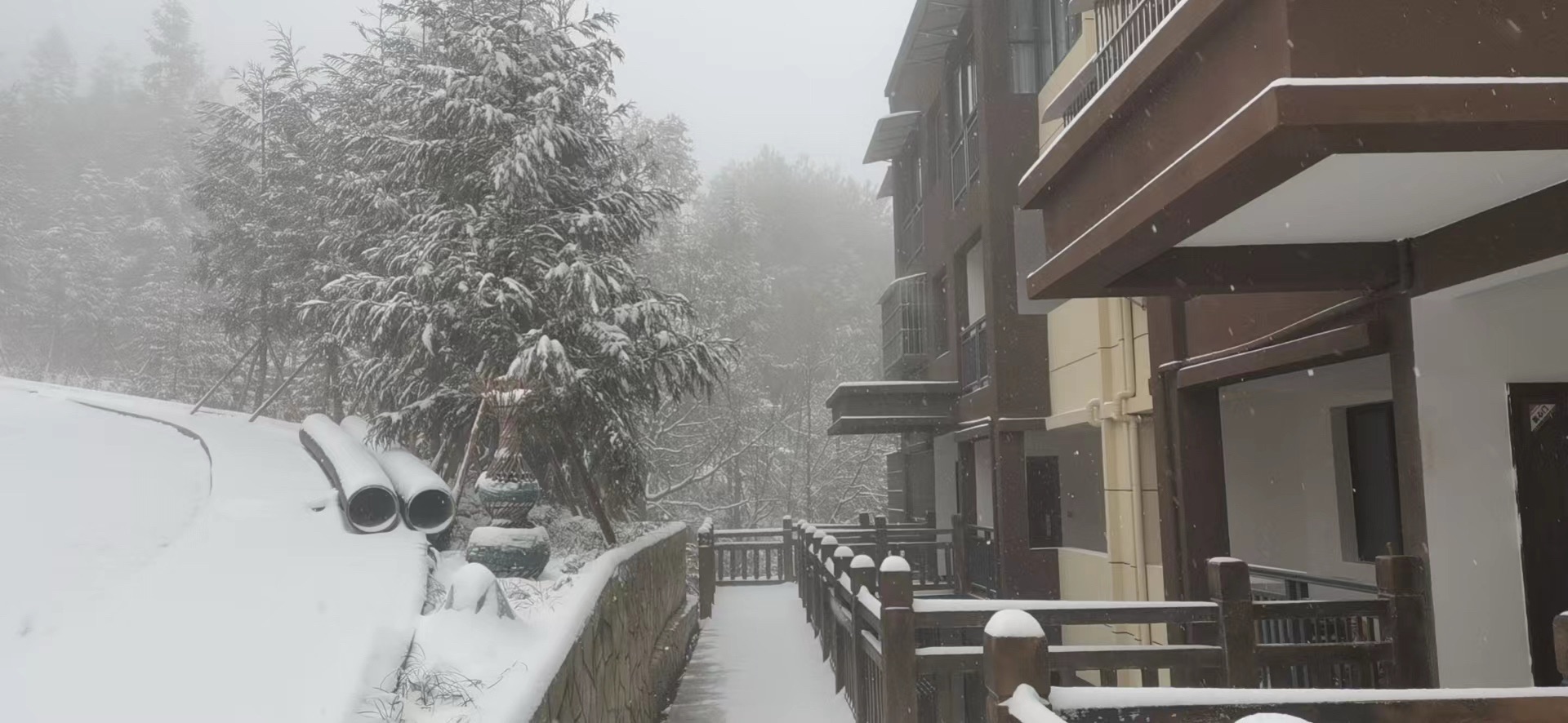 场地封面-云端露营农庄