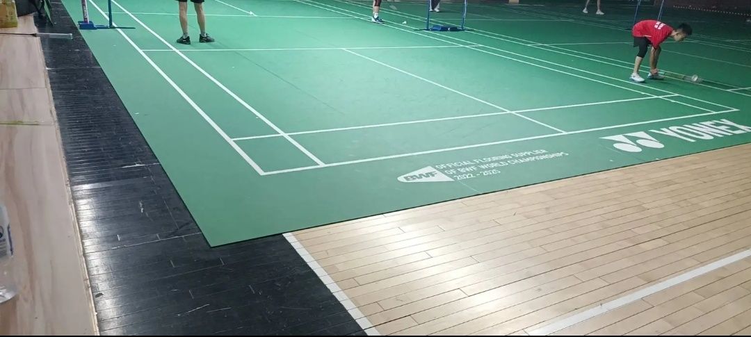 喀什尤尼克斯羽毛球主题馆