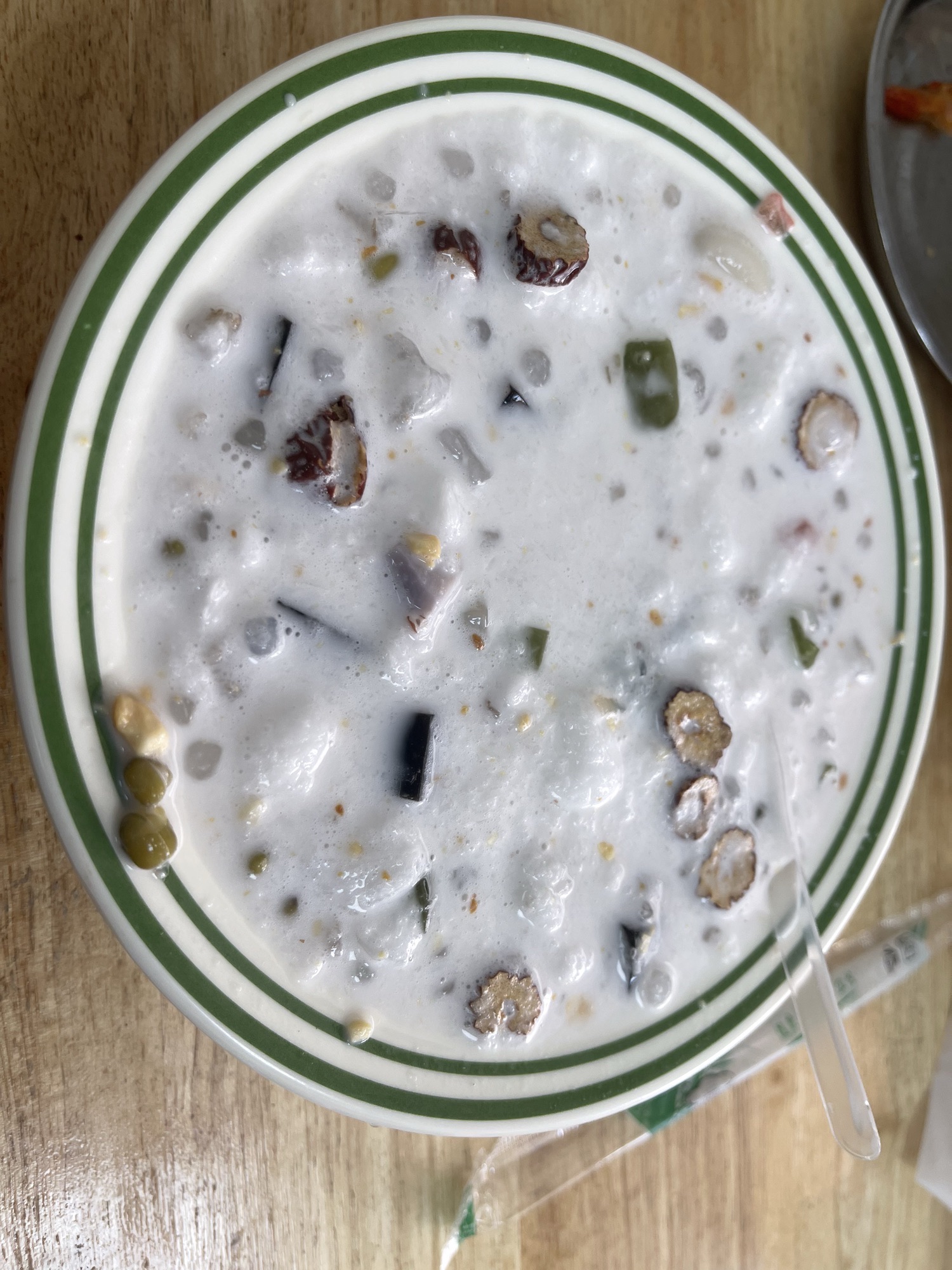 泽记正宗海南粉琼海炒冰清补凉