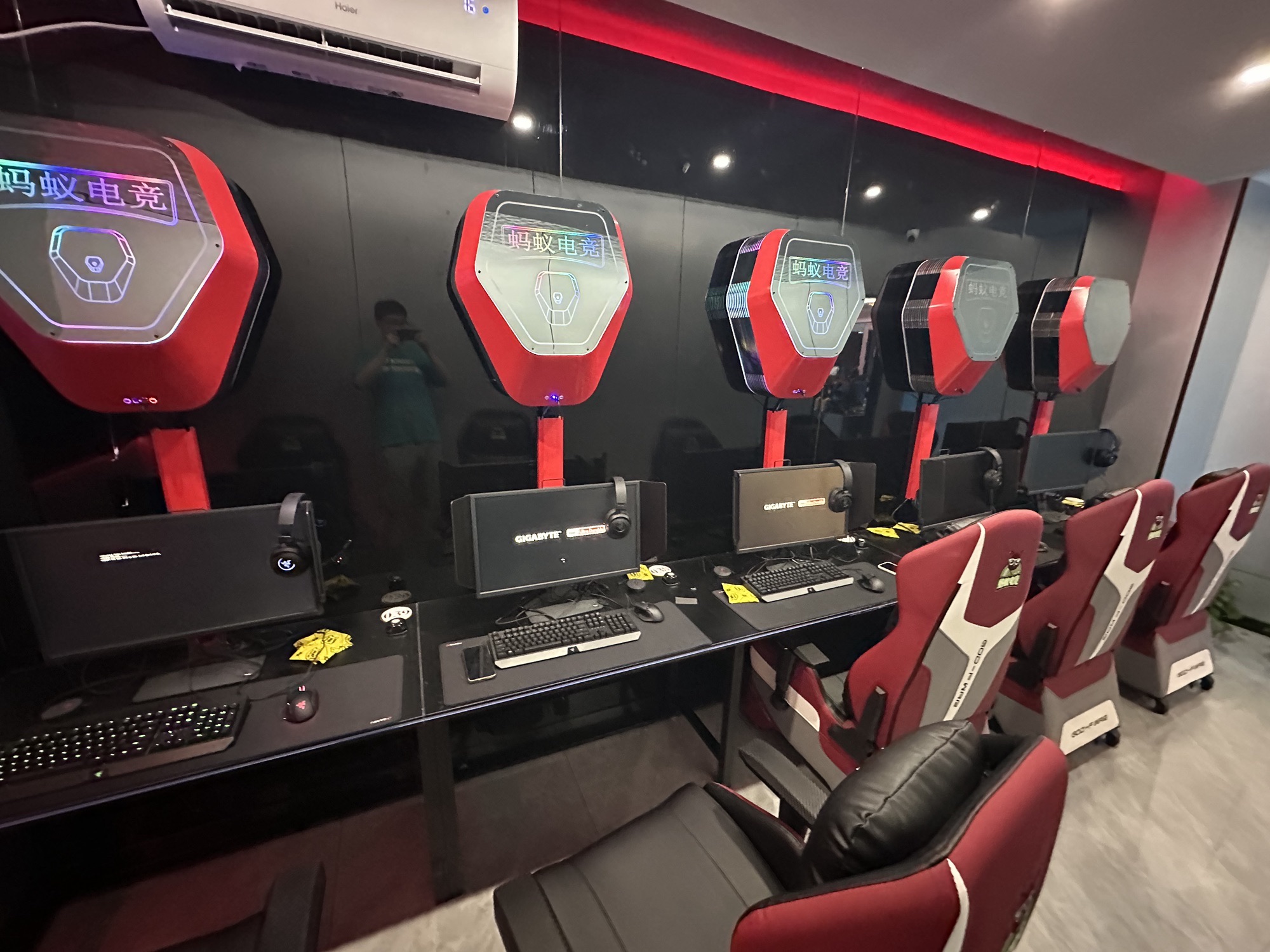 场地封面-蚂蚁电竞台球(密云鼓楼店)