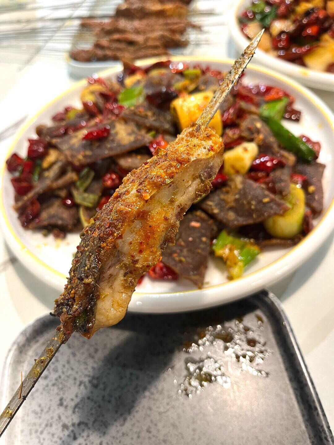 难寻烧烤·江湖菜餐厅