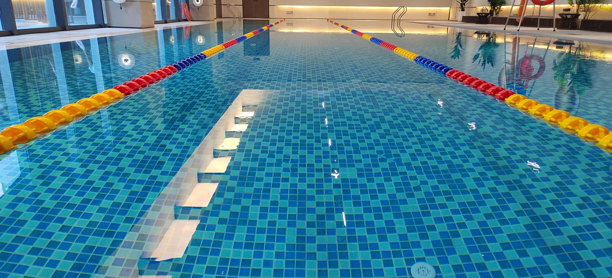 场地封面-亚洋游泳健身会所