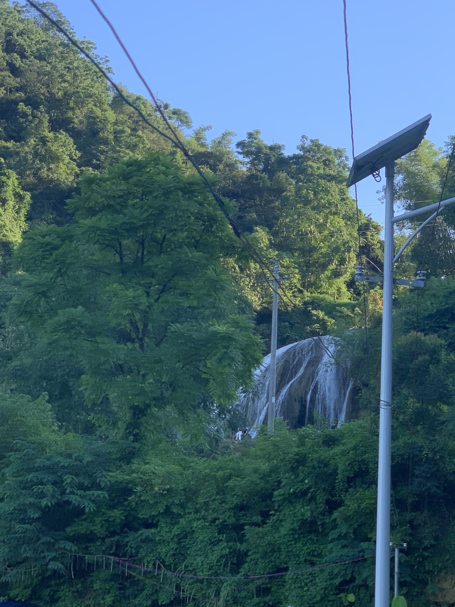 隆安岜岑瀑布旅行图片 1