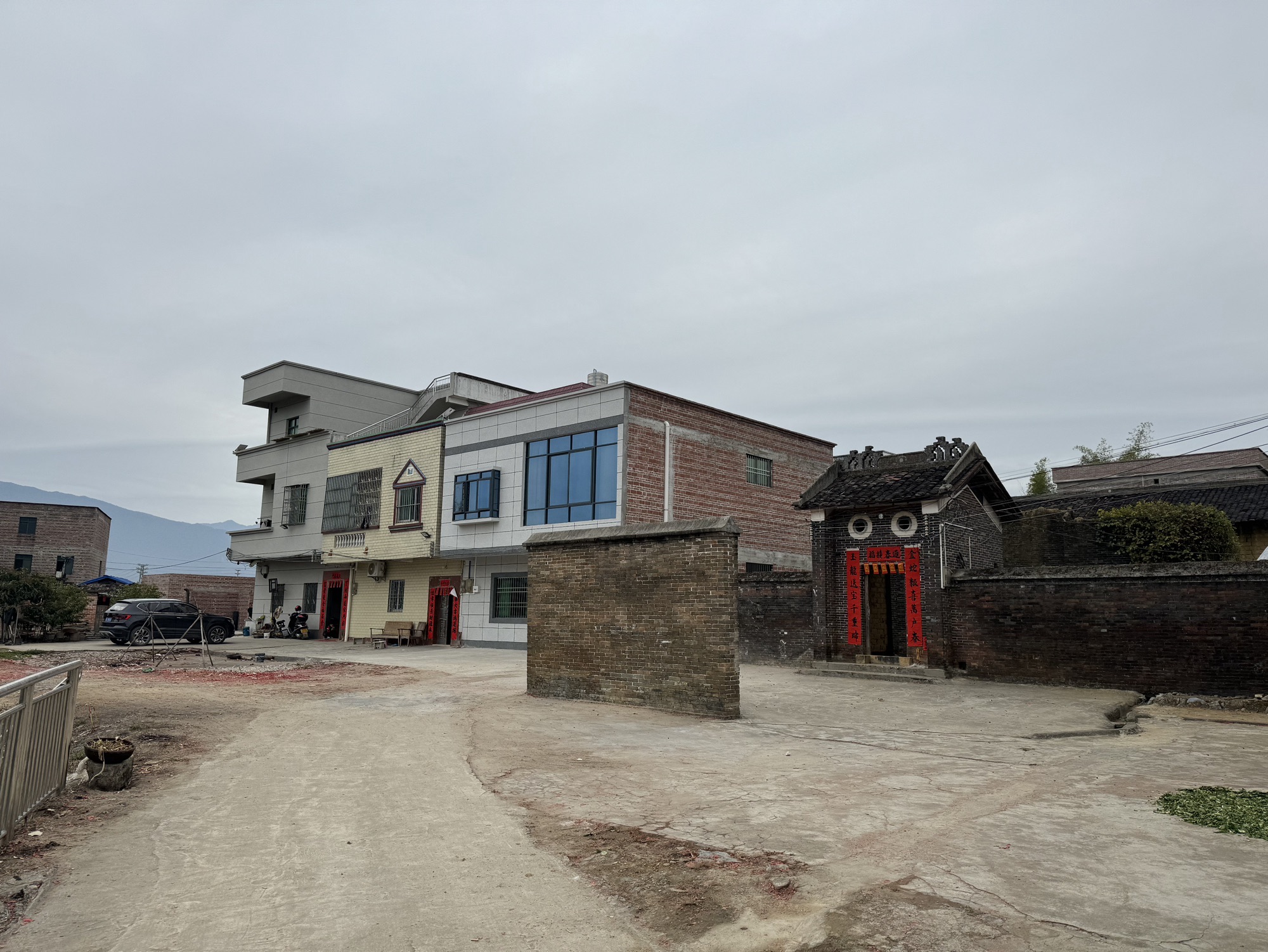 三石屋村下门楼旅行图片 3