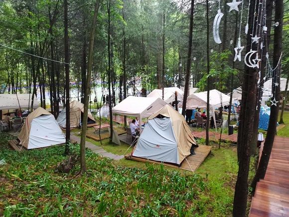 花舞北山户外露营体验基地