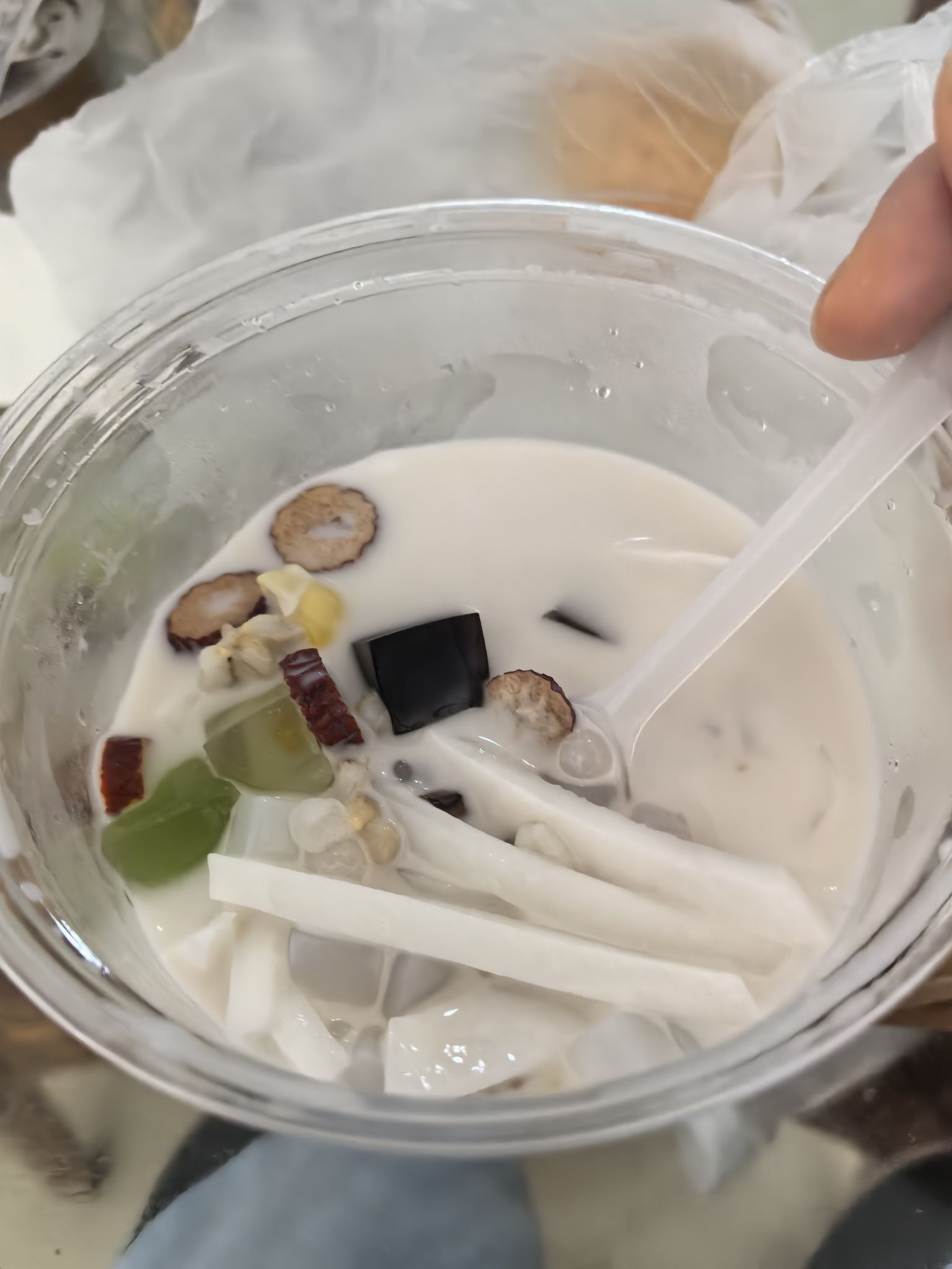 张小巷鲜椰奶清补凉