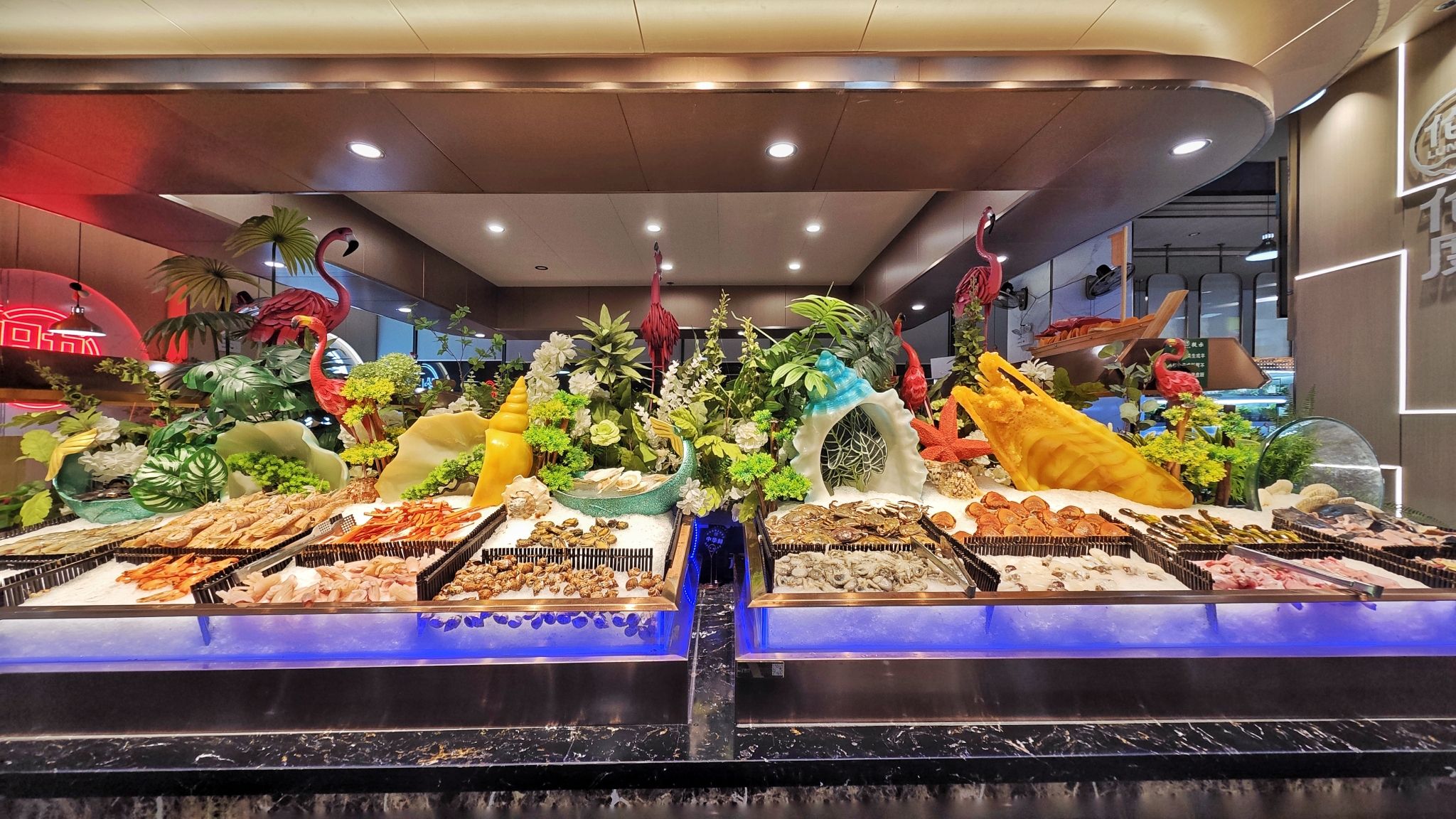 伦度海鲜·牛排·烤肉·火锅自助餐厅