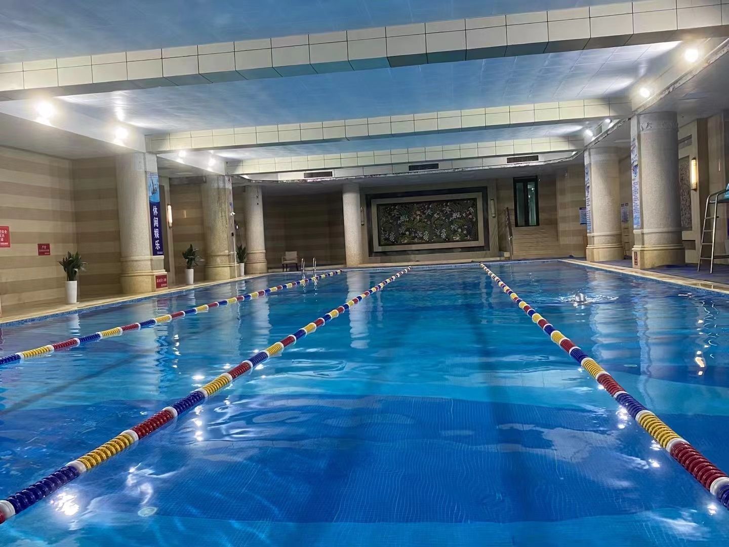 场地封面-壹起莱游泳健身(恒大店)