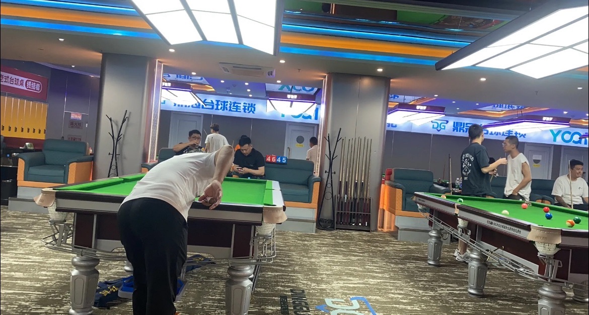 场地封面-鼎冠台球