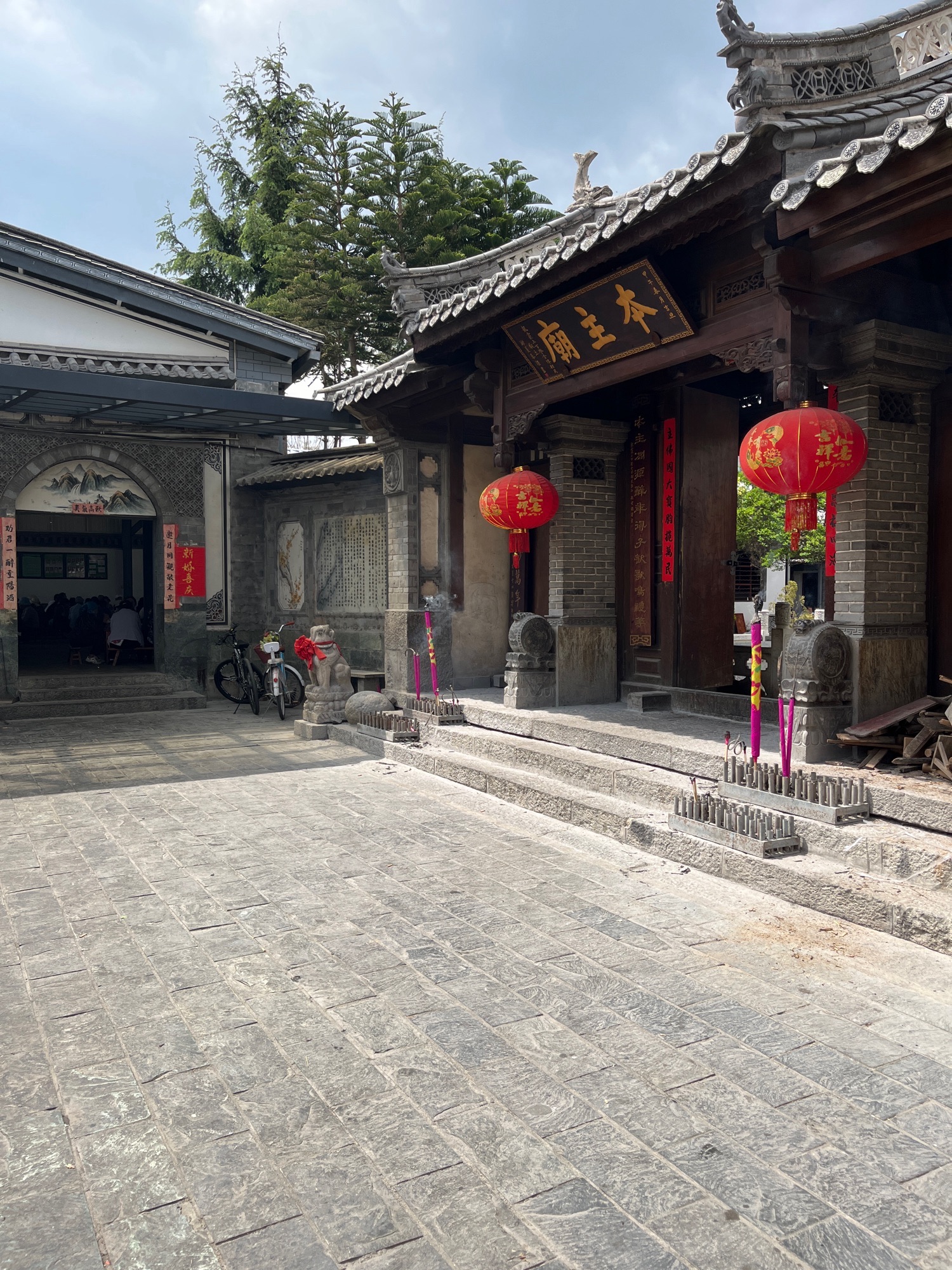 龙龛本主庙实景照片