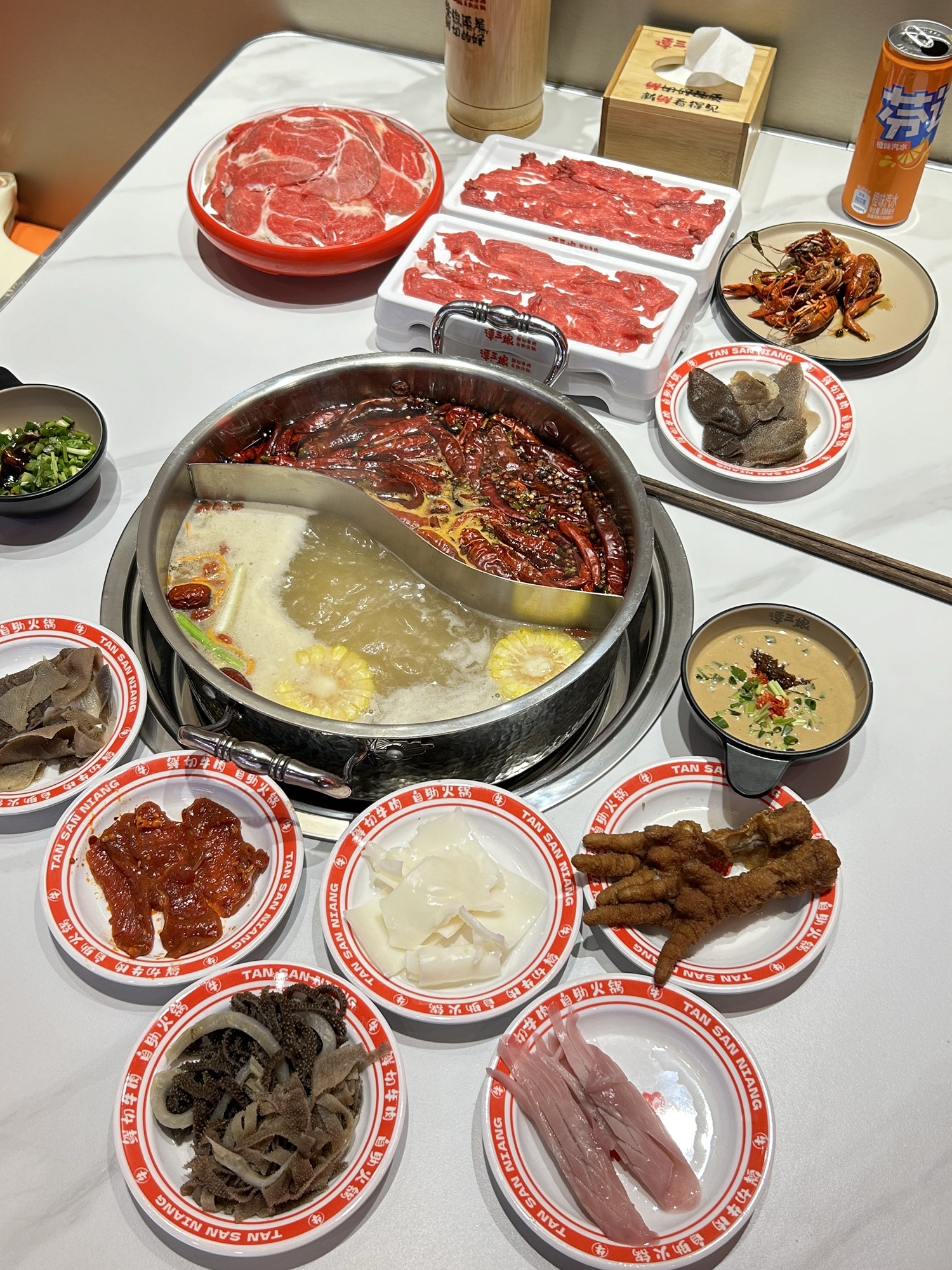 谭三娘鲜切牛肉自助火锅(运城万达店)门店外观