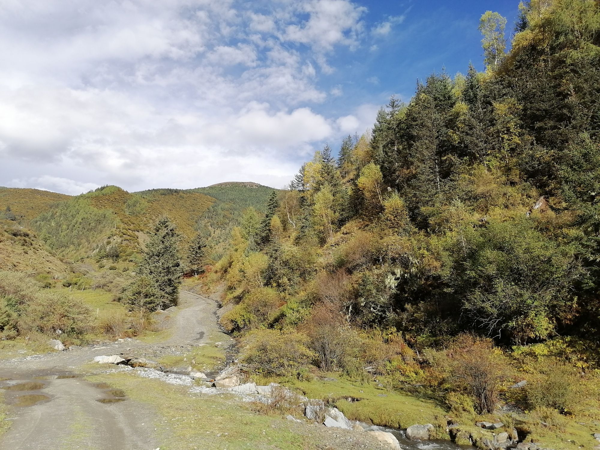 甘孜州康定市甲根坝镇朋布西德钦秘境观景点旅行图片 2