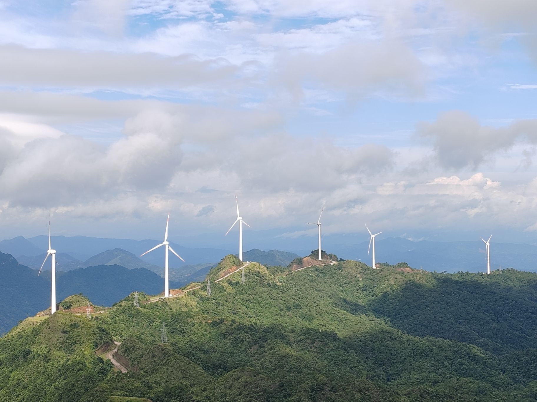罗定风车山-露营地