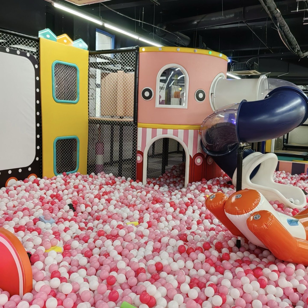 场地封面-小鸭鸭游乐园(汇和城购物中心北区店)