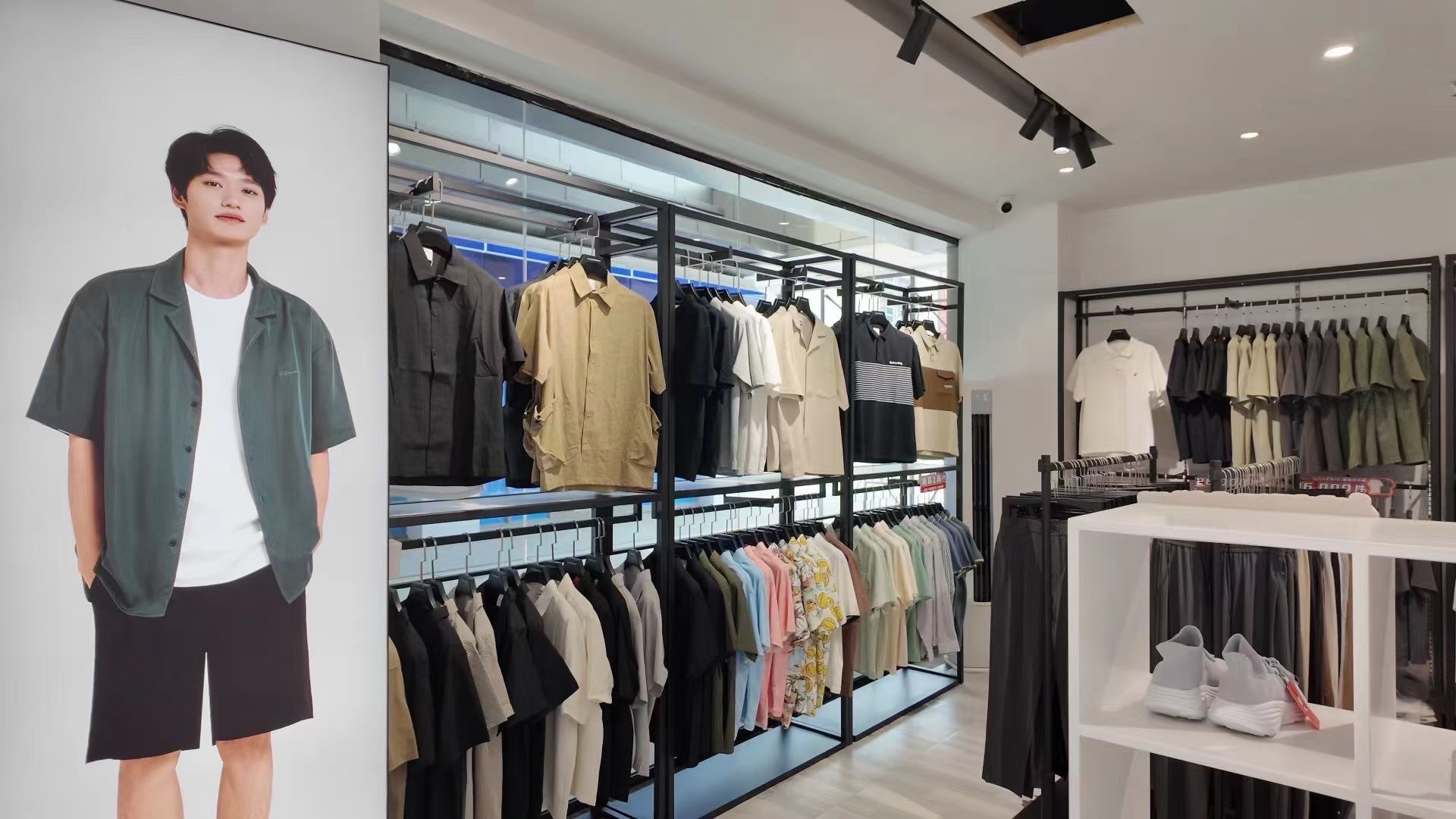 重新加载服饰(娄底吾悦广场店)