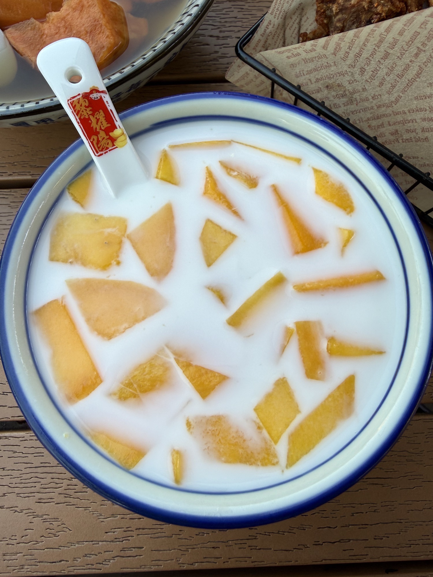 黎耀阳财神糖水铺(南亚广场店)