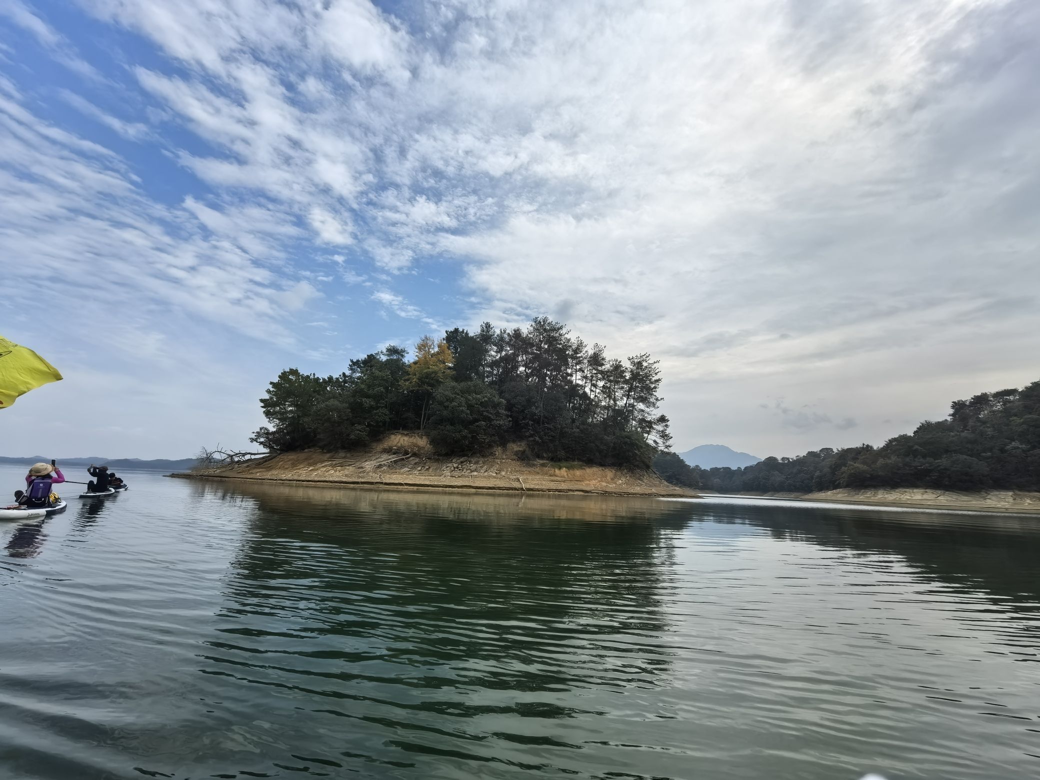 燕飞岛旅行图片