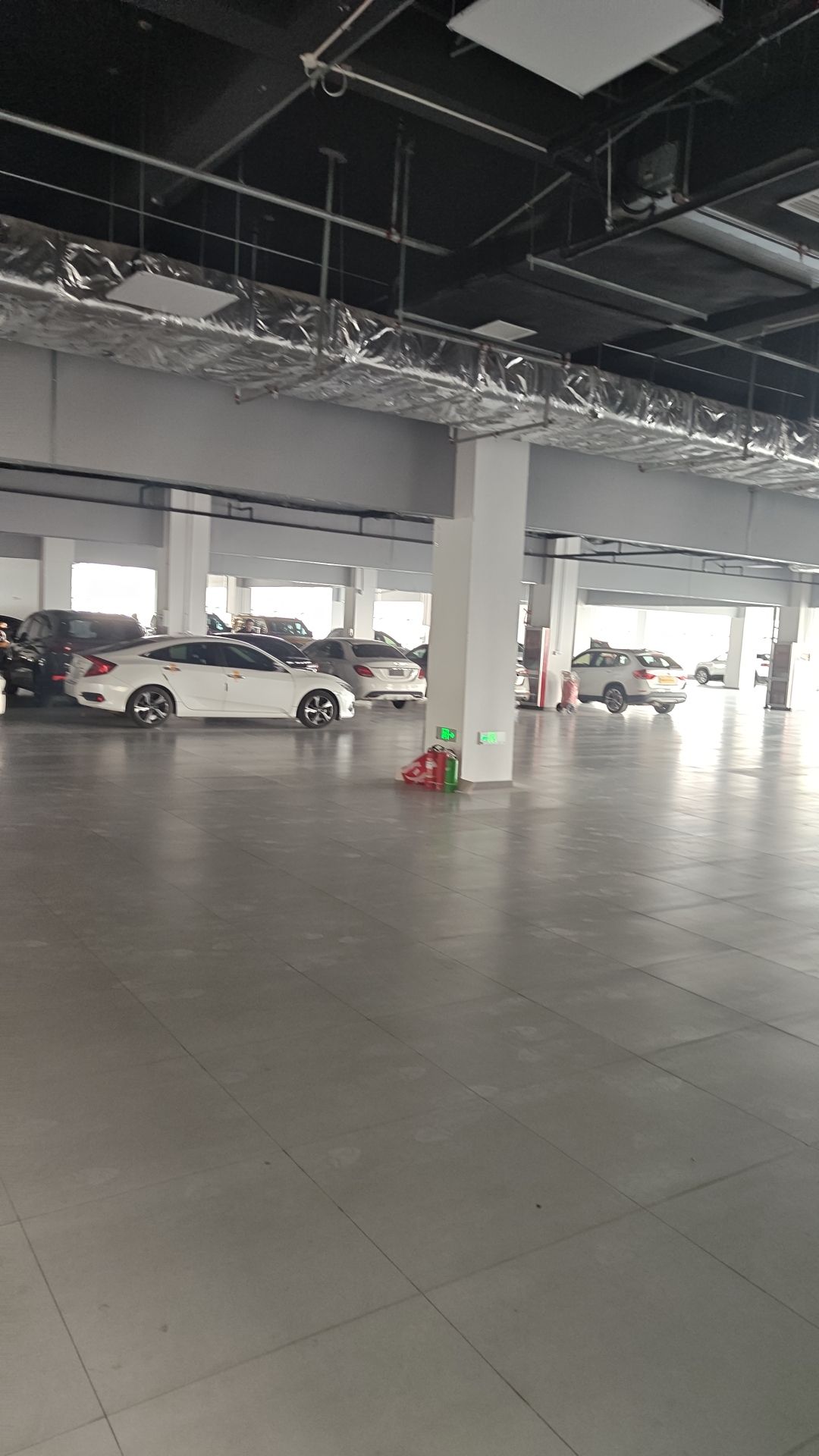 懂车帝汽车商城 和平西二手车交付中心