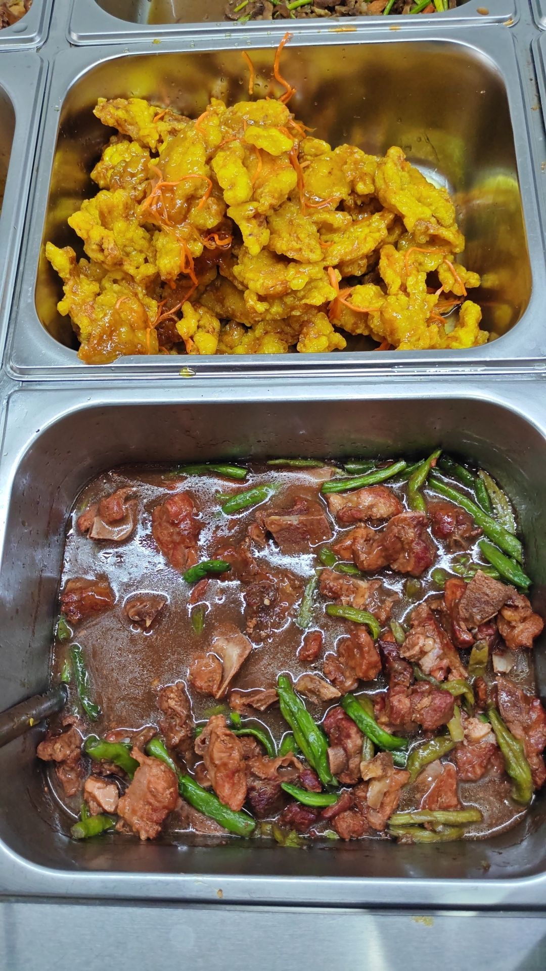嘎嘎香东北老饭盒(琼山师大店)
