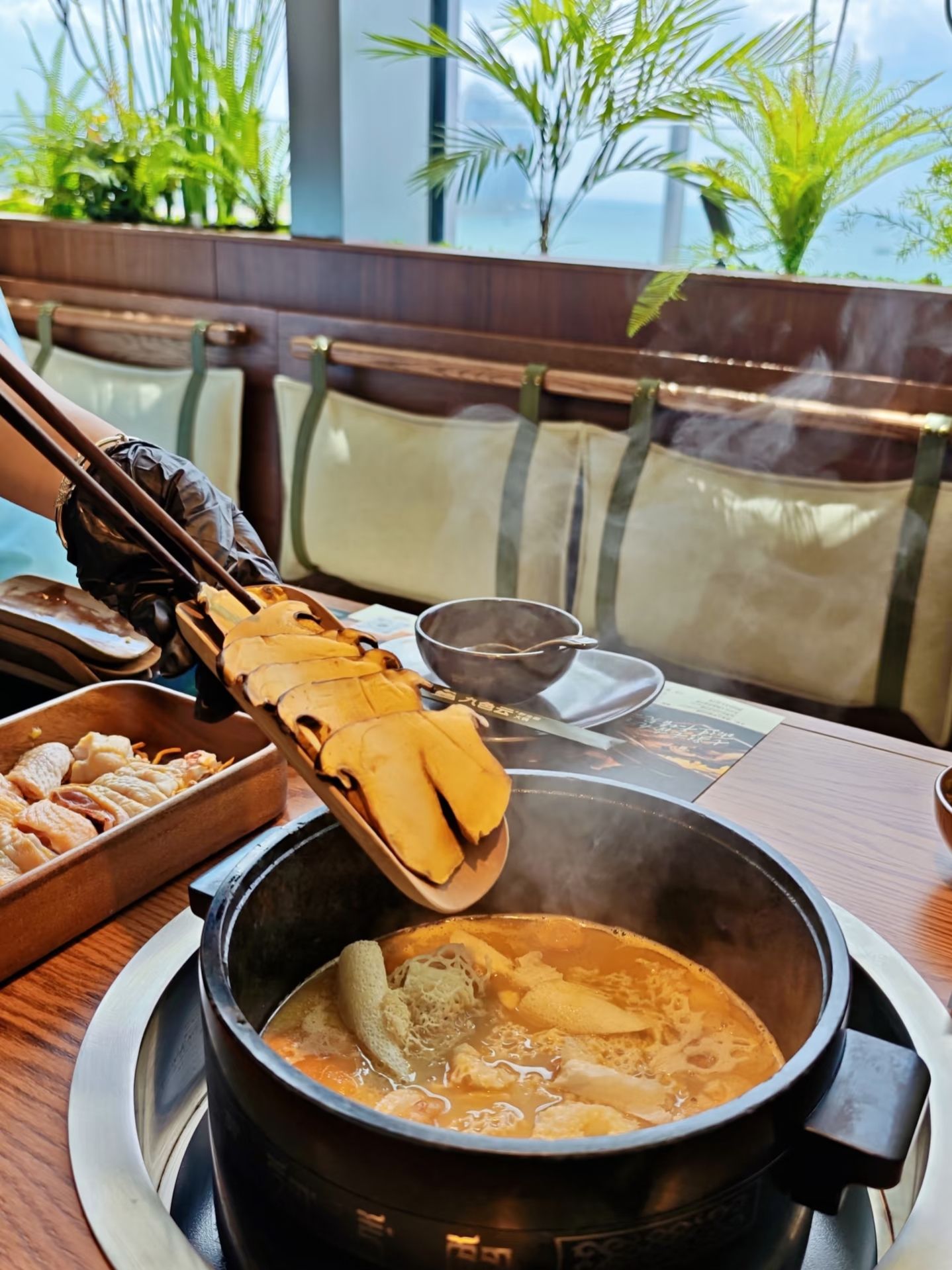 九色云·野生菌火锅(三亚湾店)