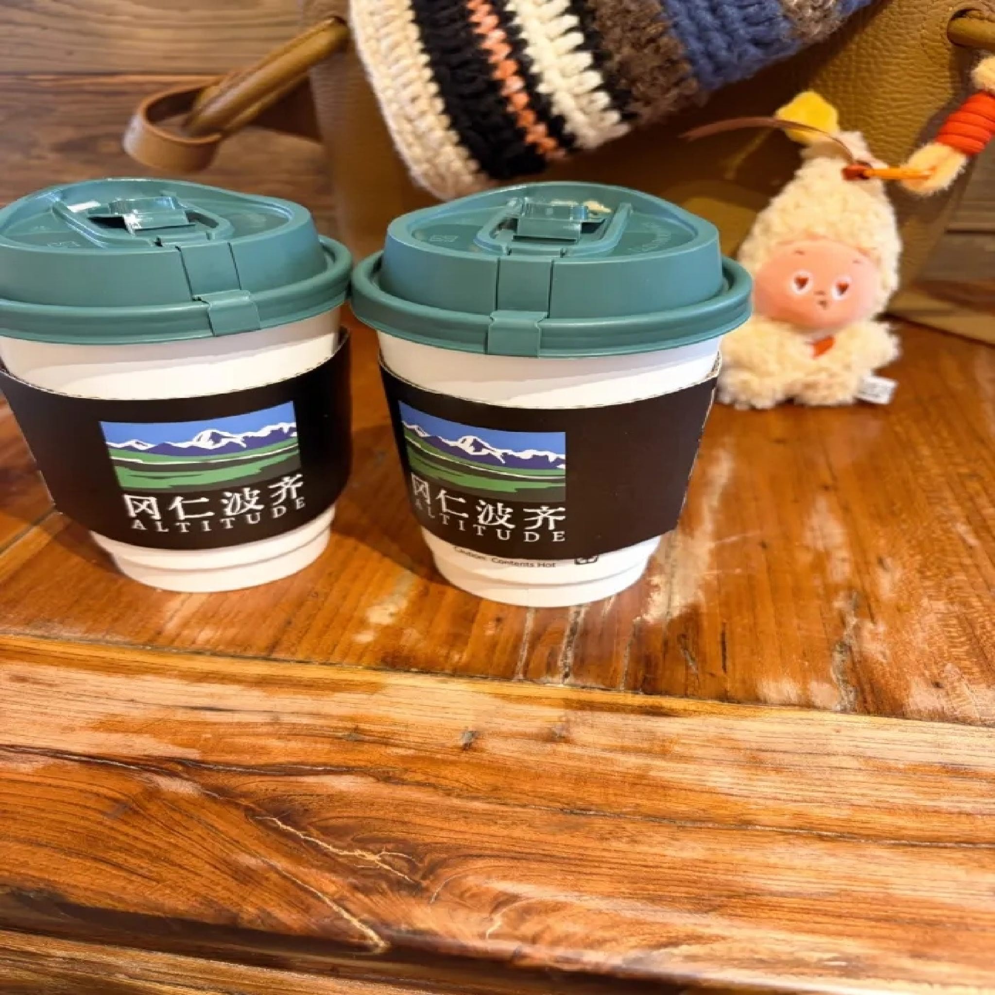 冈仁波齐(藏式咖饮店) · Shanghai