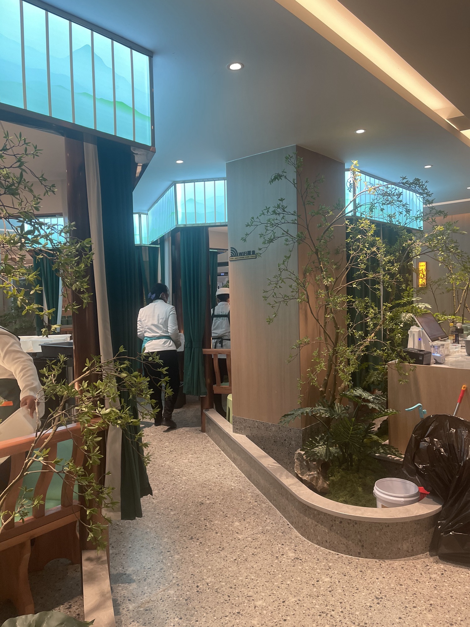 宋徽厨(东至舜帝花园店)