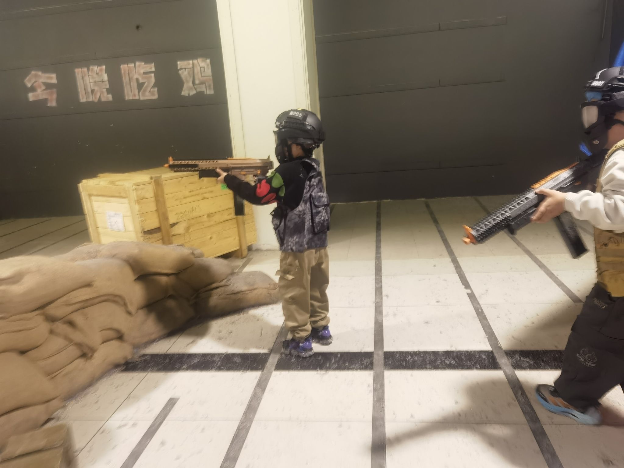 场地封面-DH吃鸡战场亲子主题乐园(唐延中心城店)