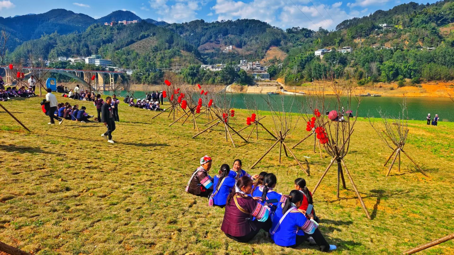 西林县万峰湖旅游度假区旅行图片 2