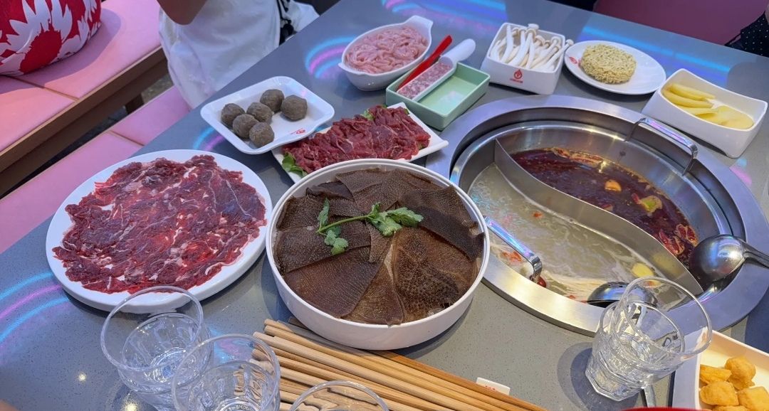 川妹火锅(美伦河广场直营店)