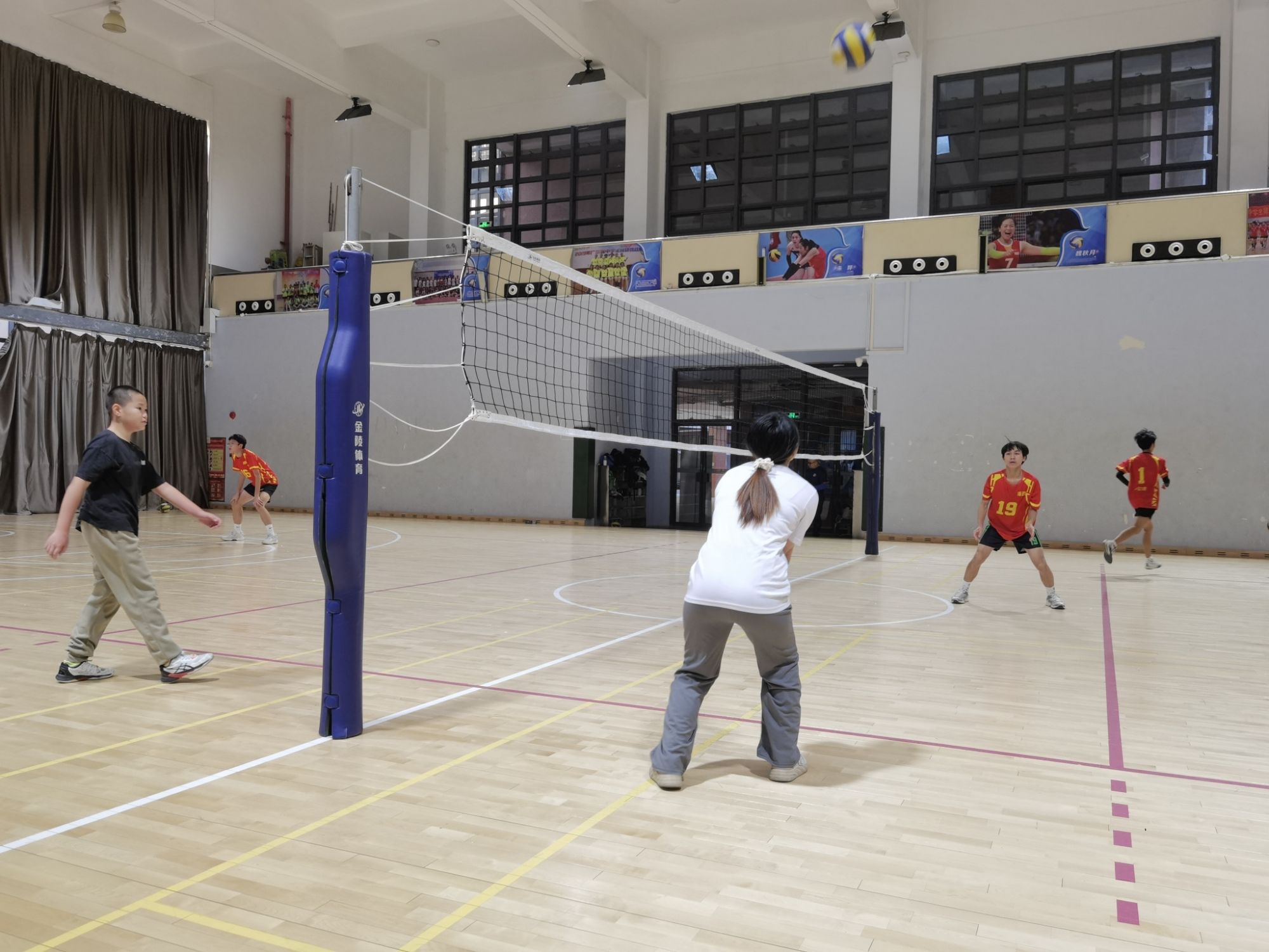 场地封面-华飞排球俱乐部