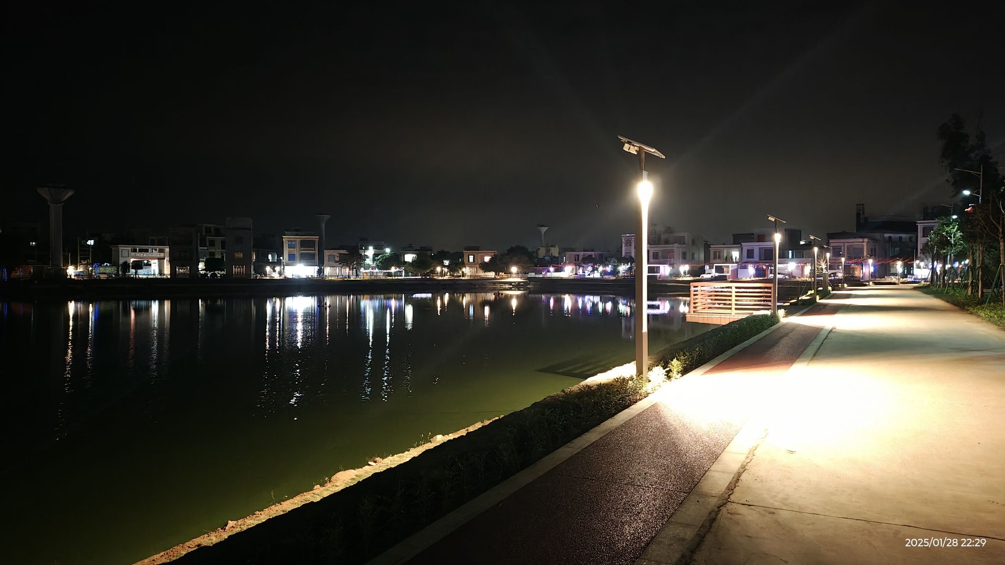 覃斗镇塘边公园旅行图片 2
