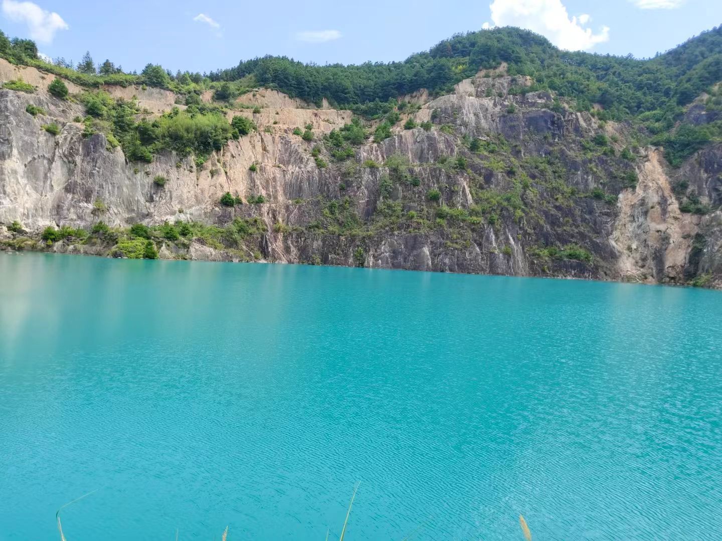 网红湖旅行图片 2