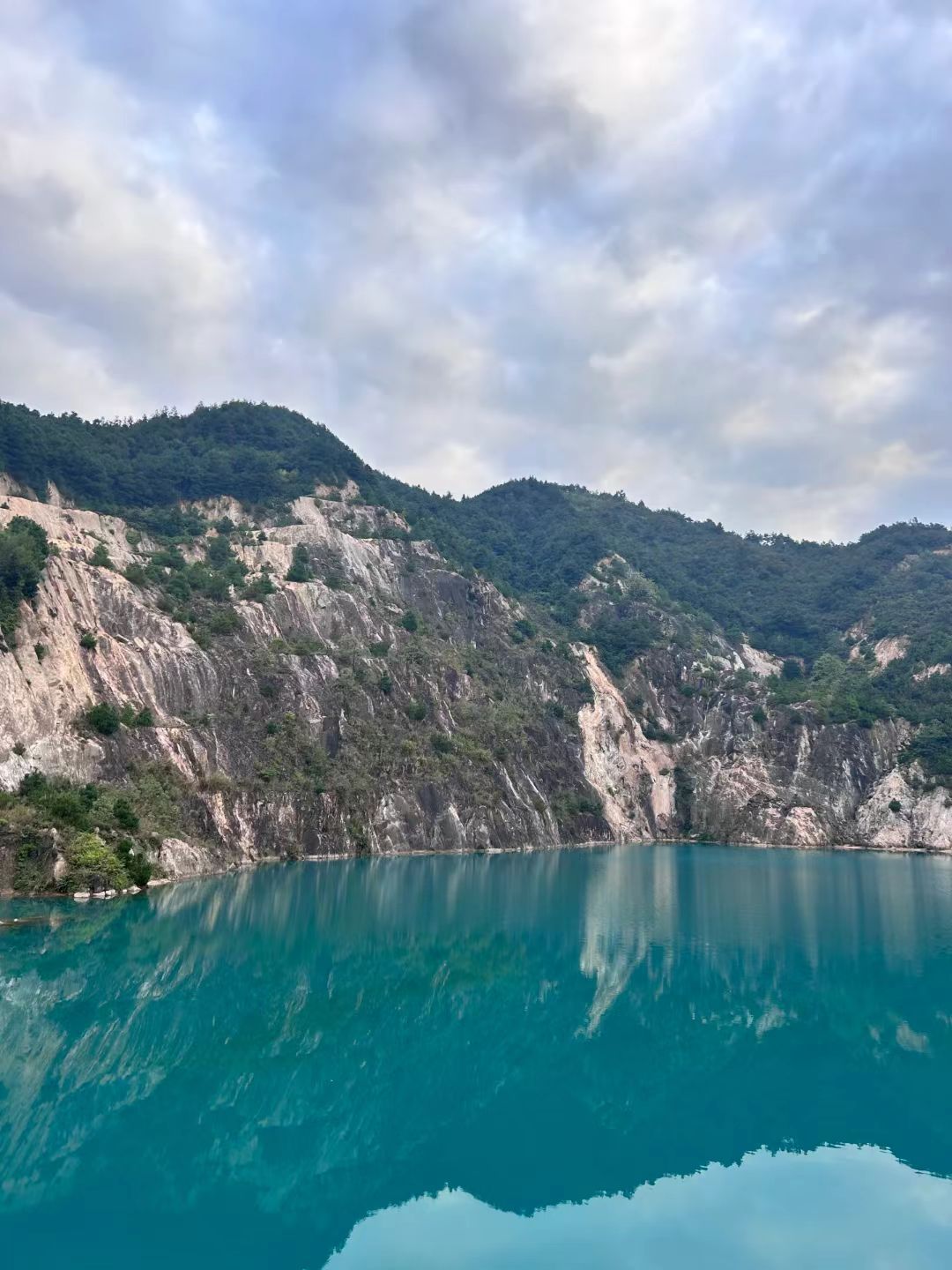 网红湖旅行图片 1