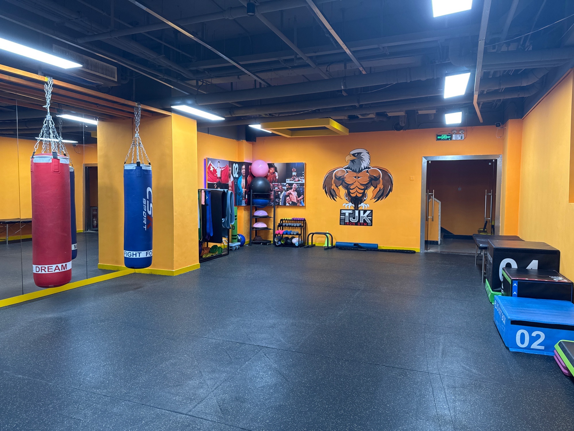 场地封面-TJK健身