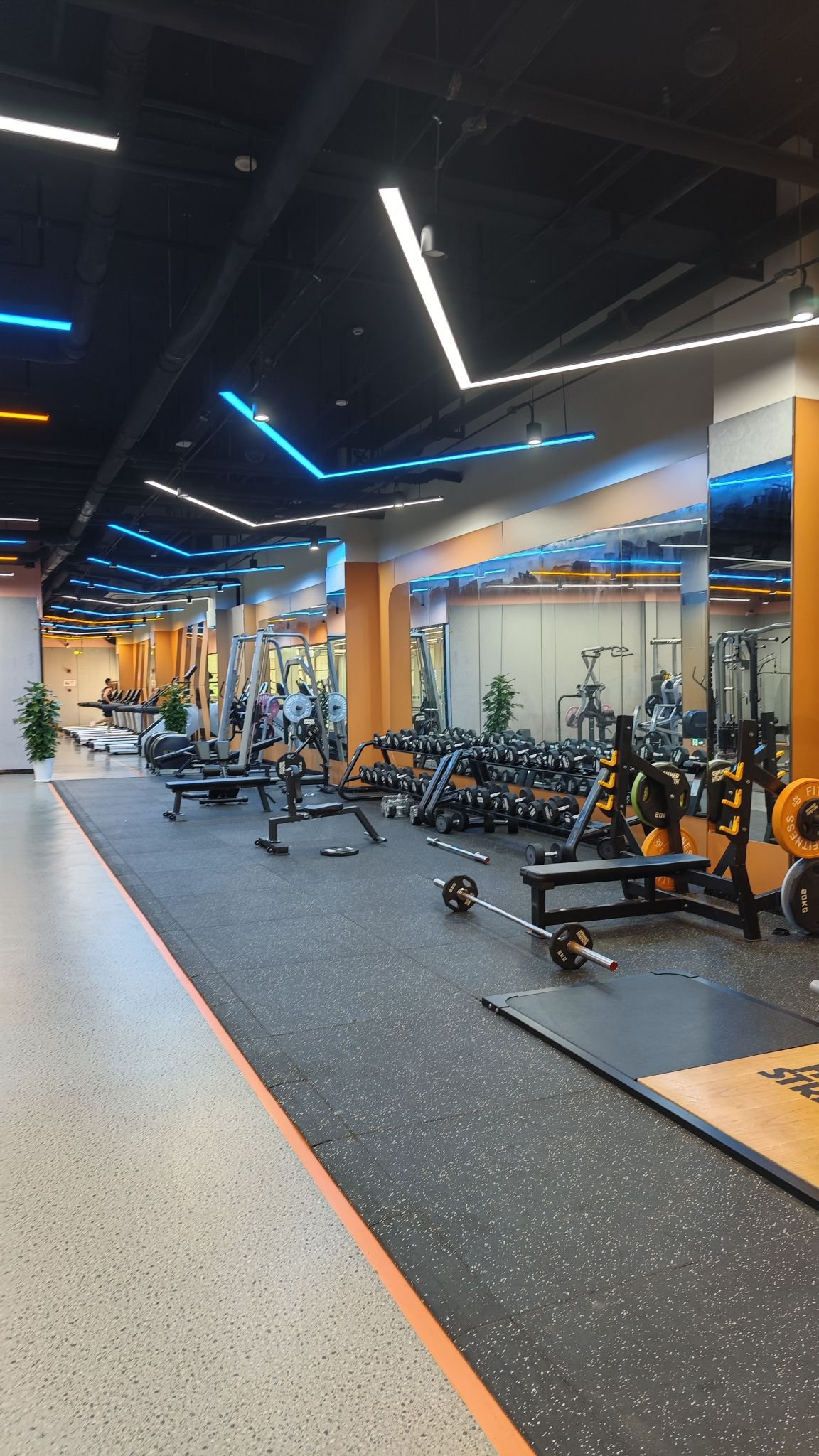 场地封面-中金海棠湾游泳健身