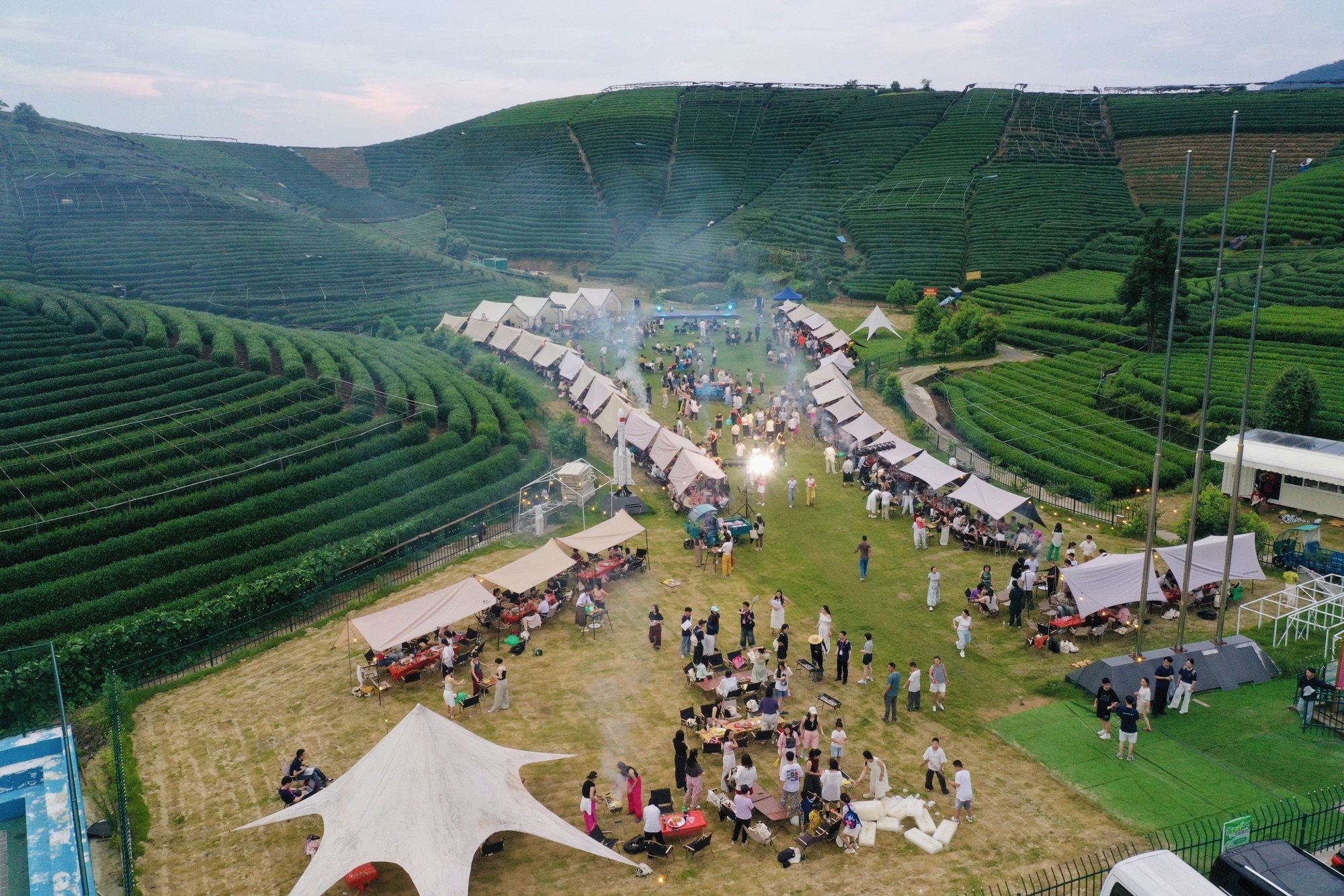 场地封面-龙坞茶园烧烤露营基地